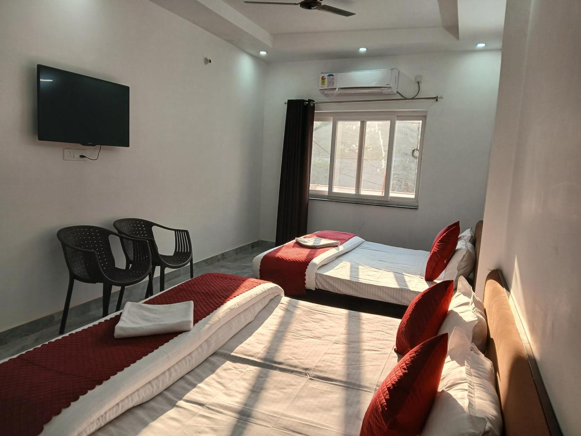 Deluxe Double or Twin Room