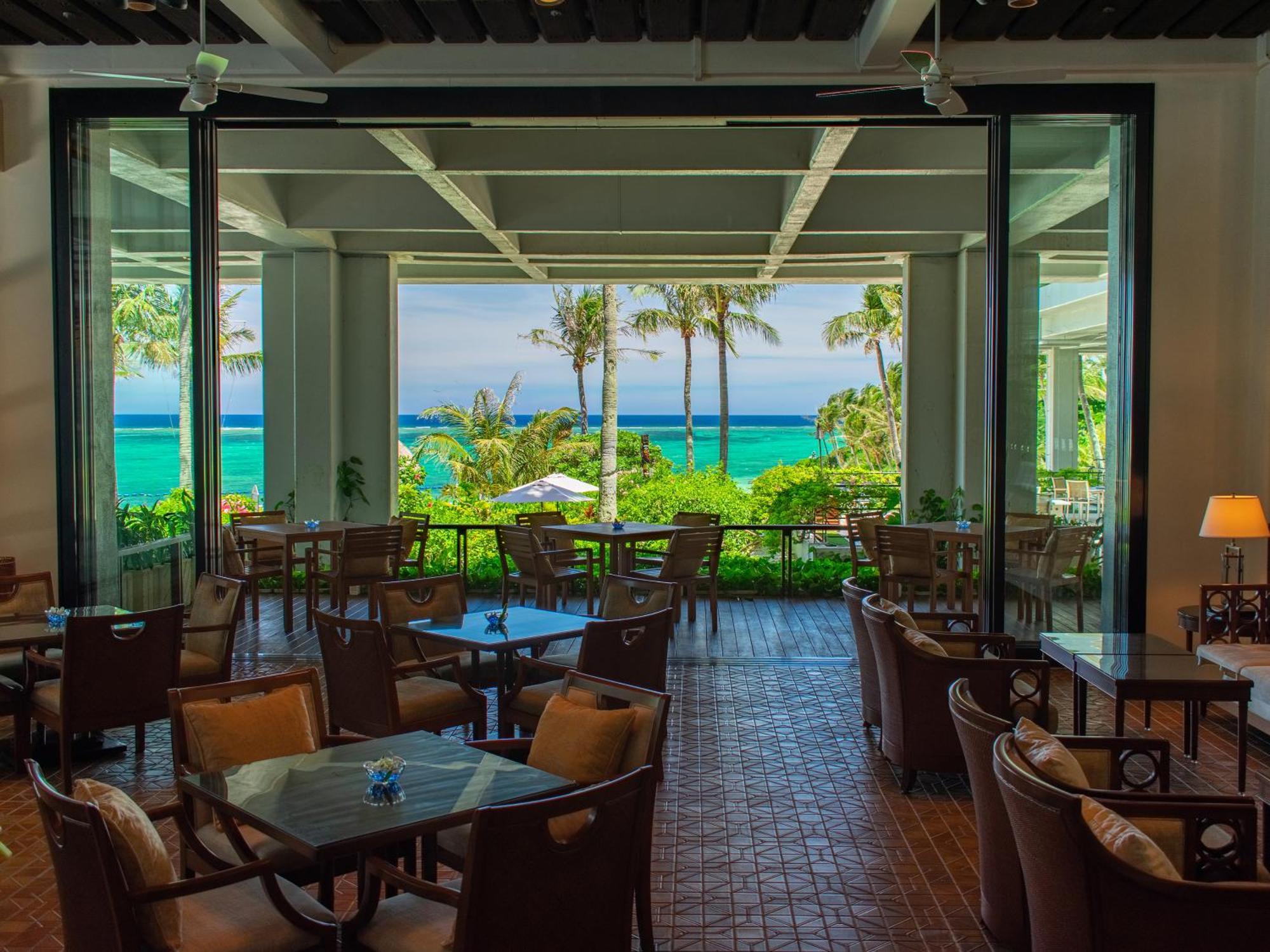 Club Premier Room with  Ocean Front and Lounge Access - Non smoking (Stacking Bed for 3+ guests)