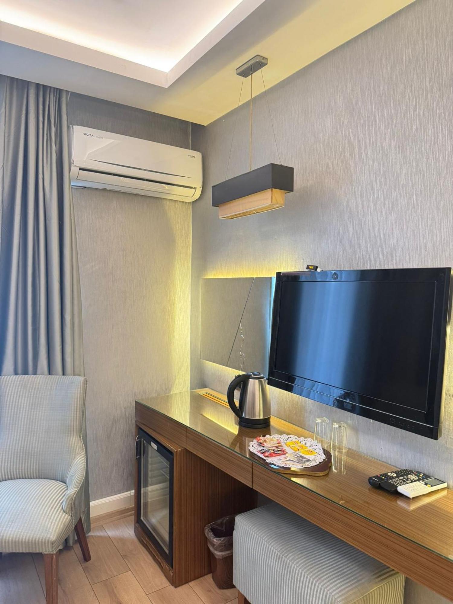 Double or Twin Room - Basement