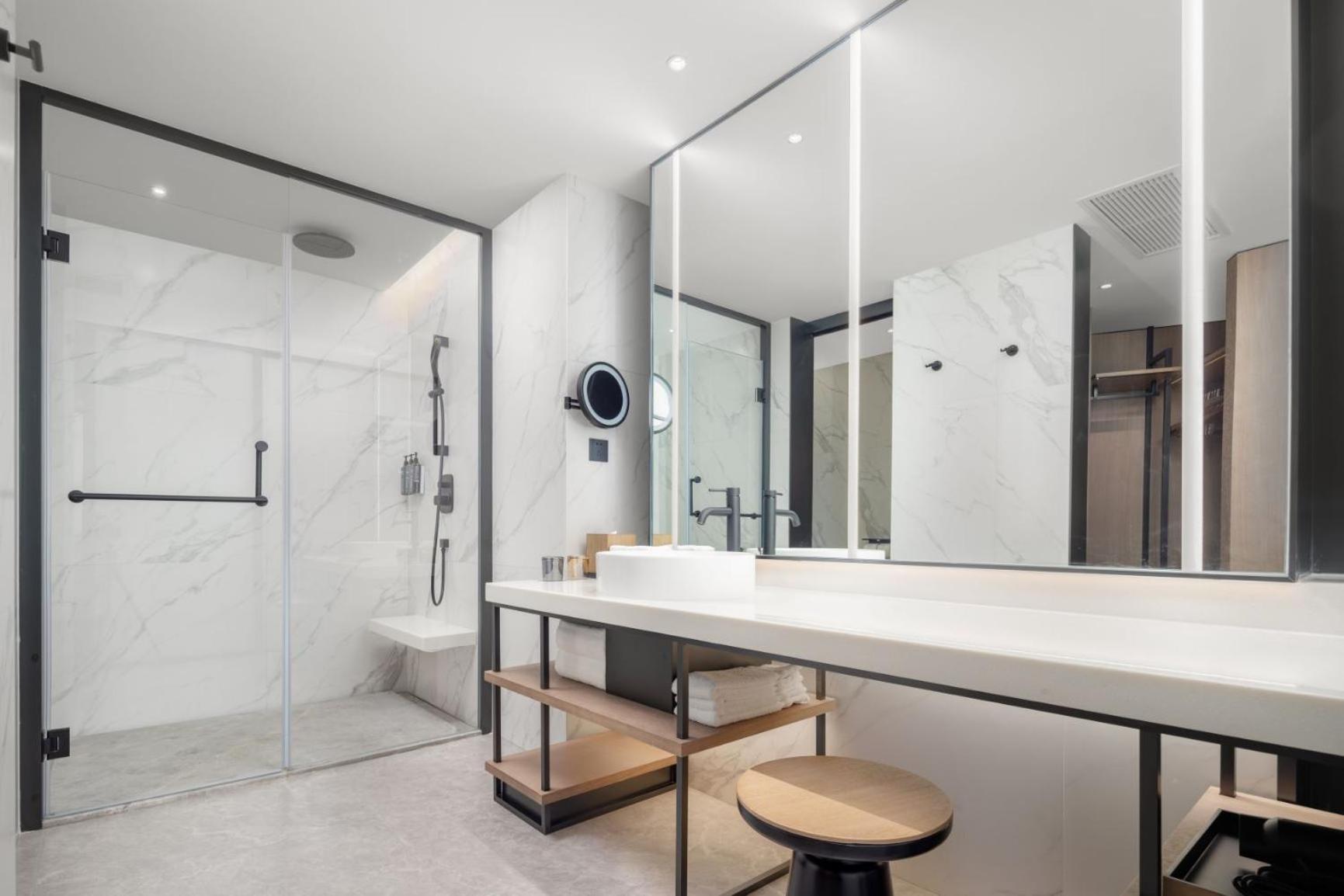 One-Bedroom Family Suite with City View