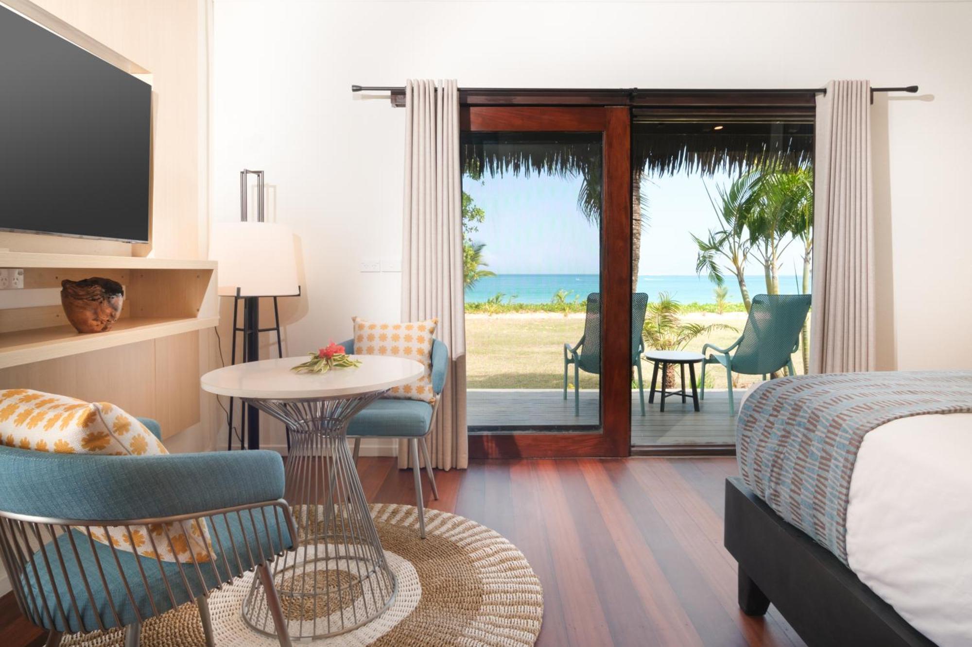 Deluxe Bungalow - Beachfront