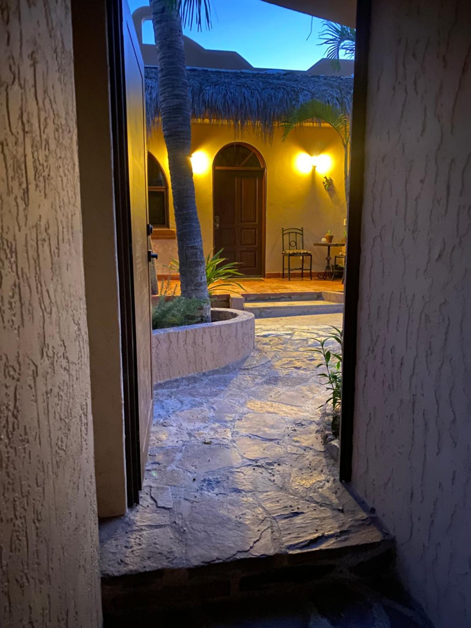 Deluxe Bungalow with Garden View