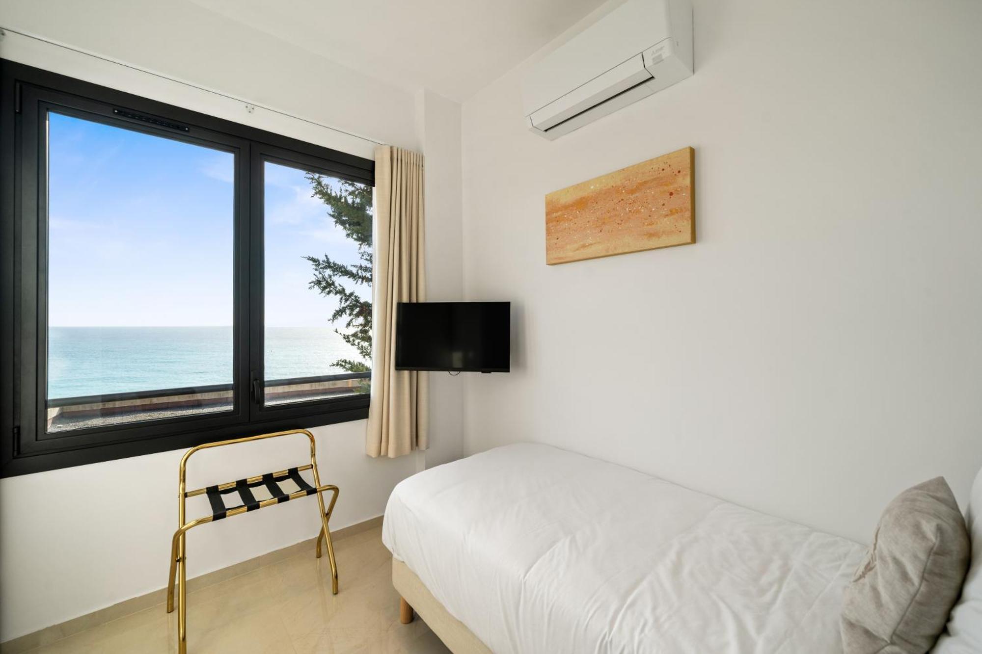 Triple Room with Sea View