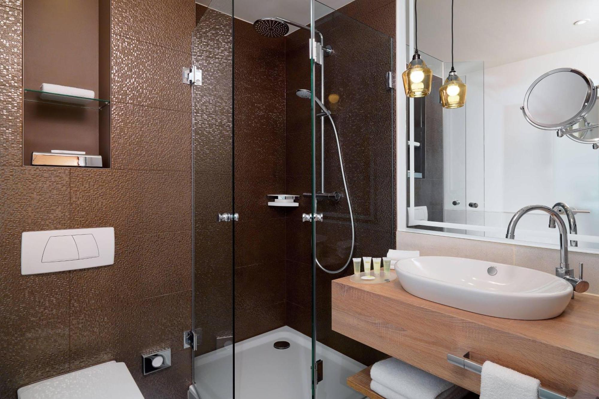 Courtyard Twin Room