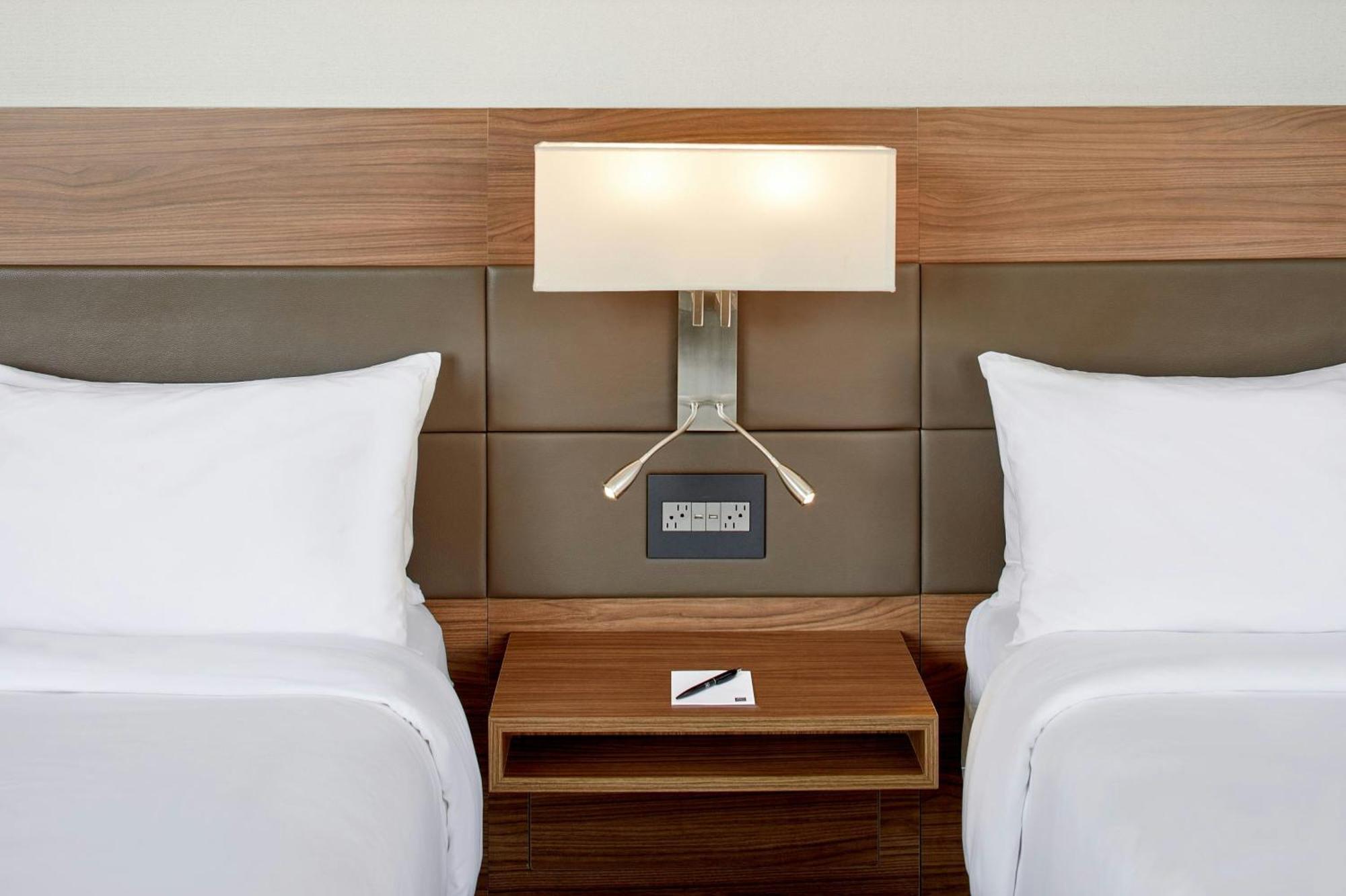 Queen Room with River View