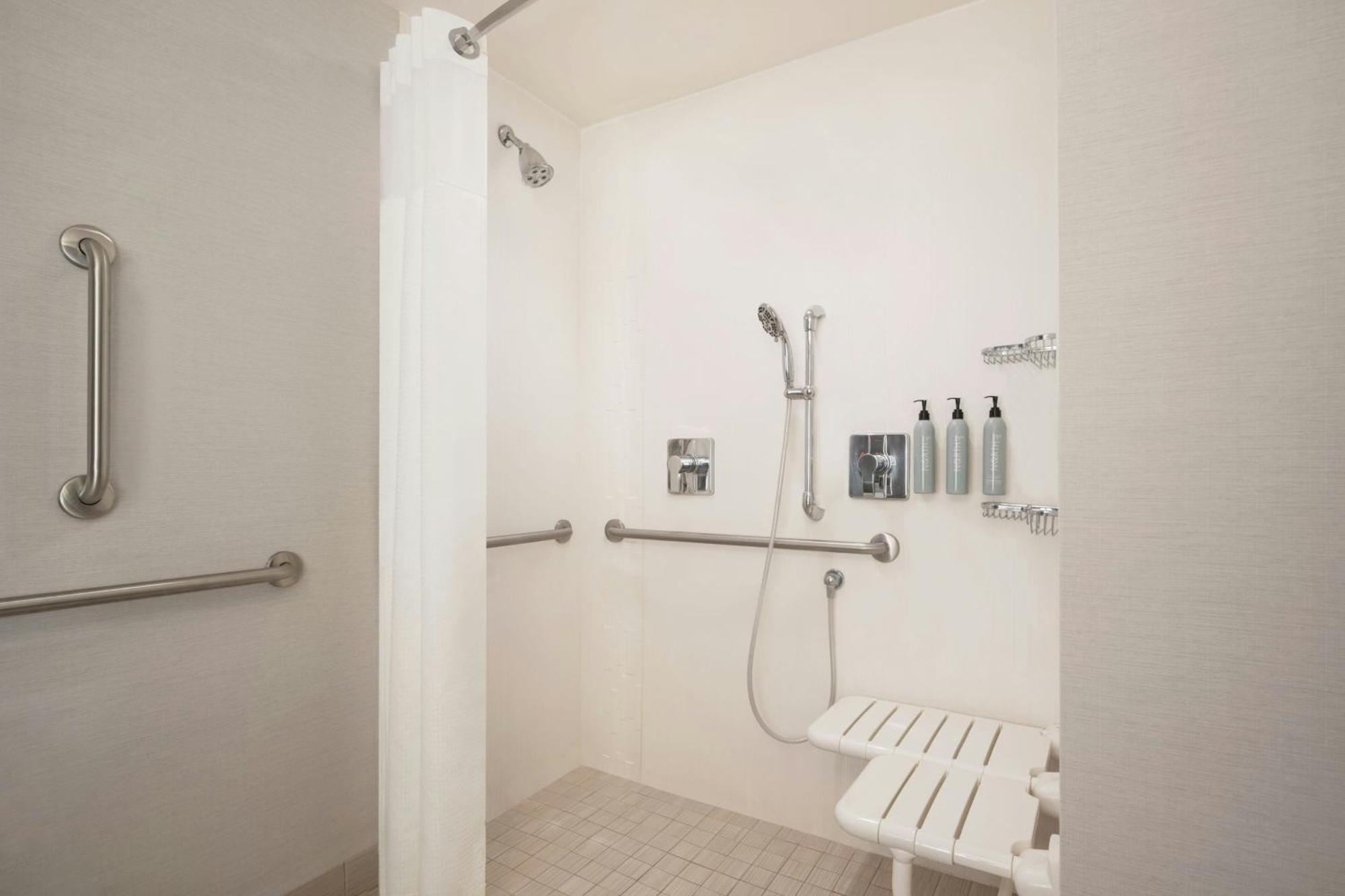 King Room - Hearing Accessible