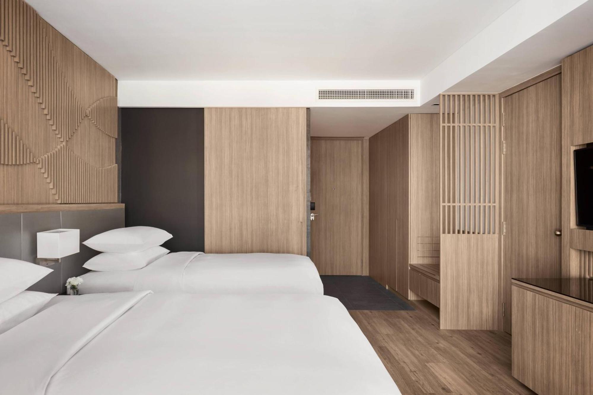 Deluxe Twin Room with Sofa bed