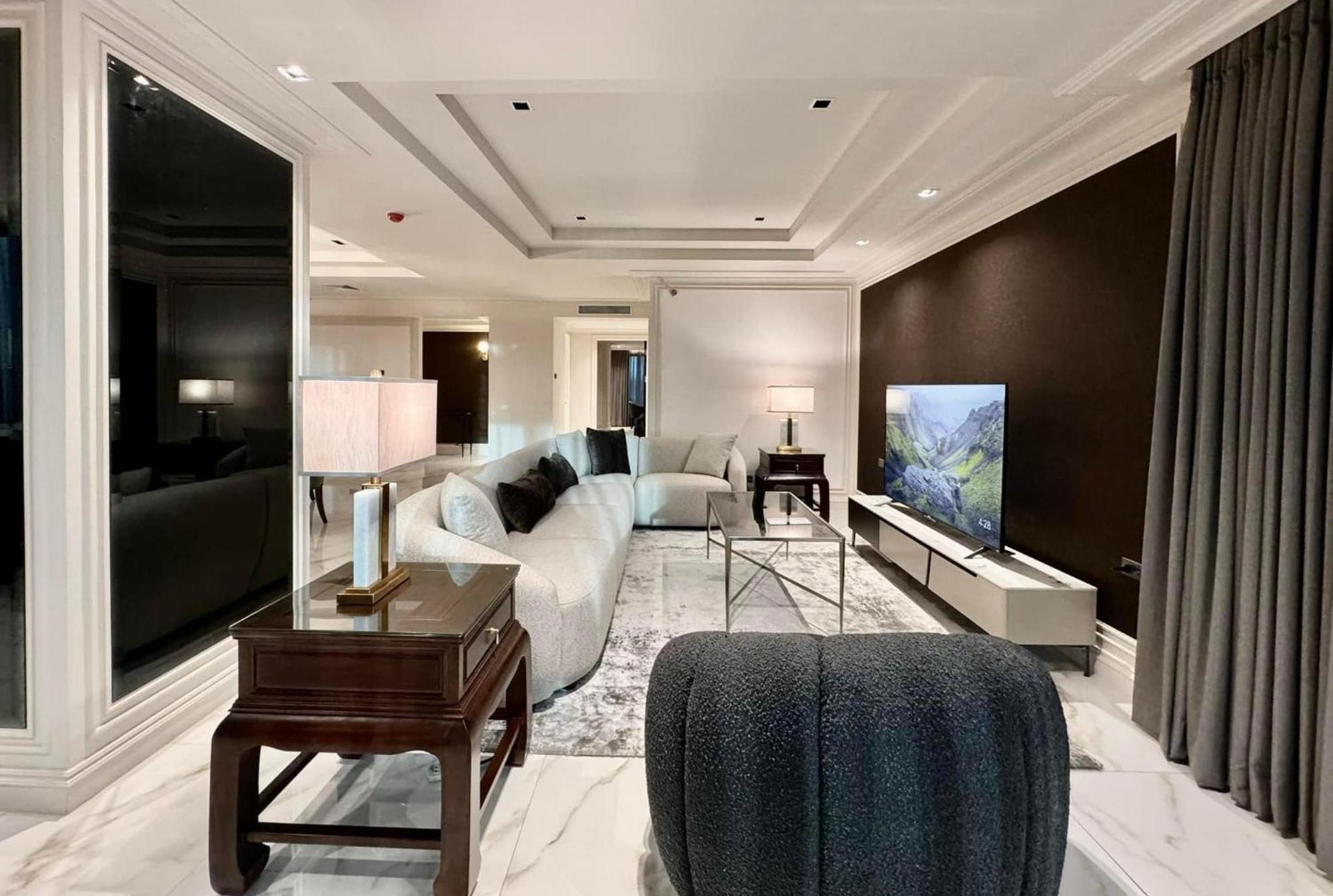 Presidential Suite