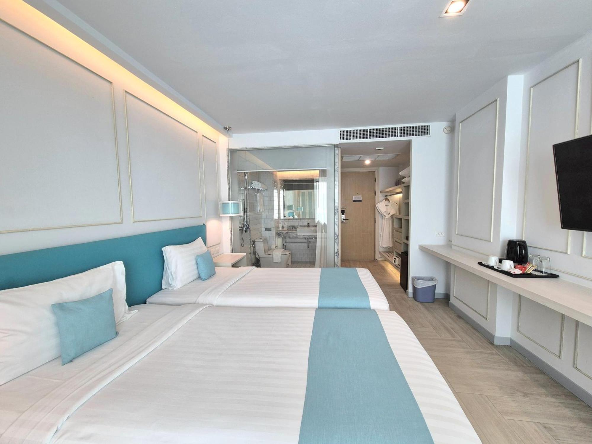 Deluxe Double or Twin Room