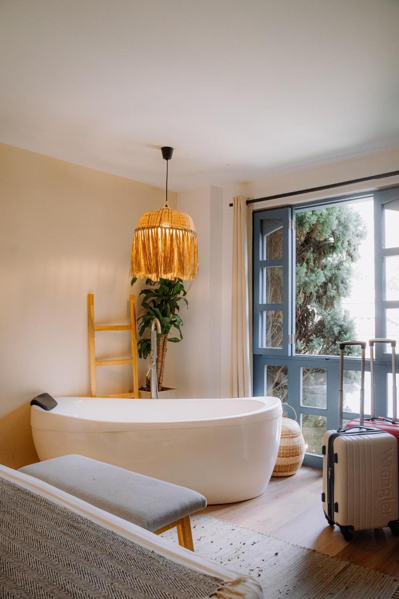 King Suite with Spa Bath