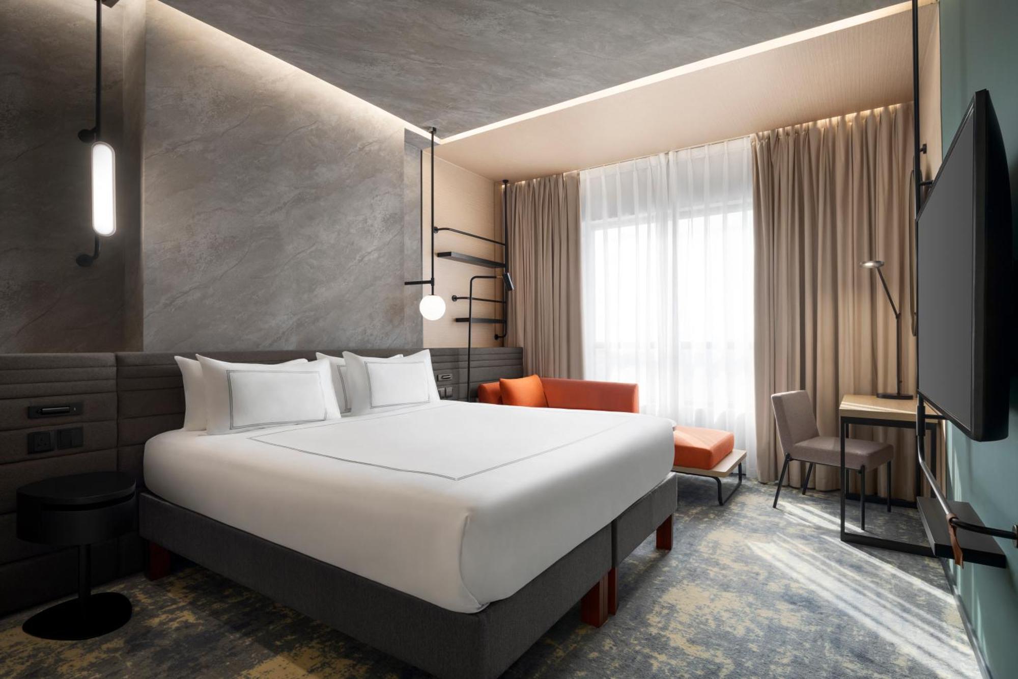 One-Bedroom Deluxe Apartment