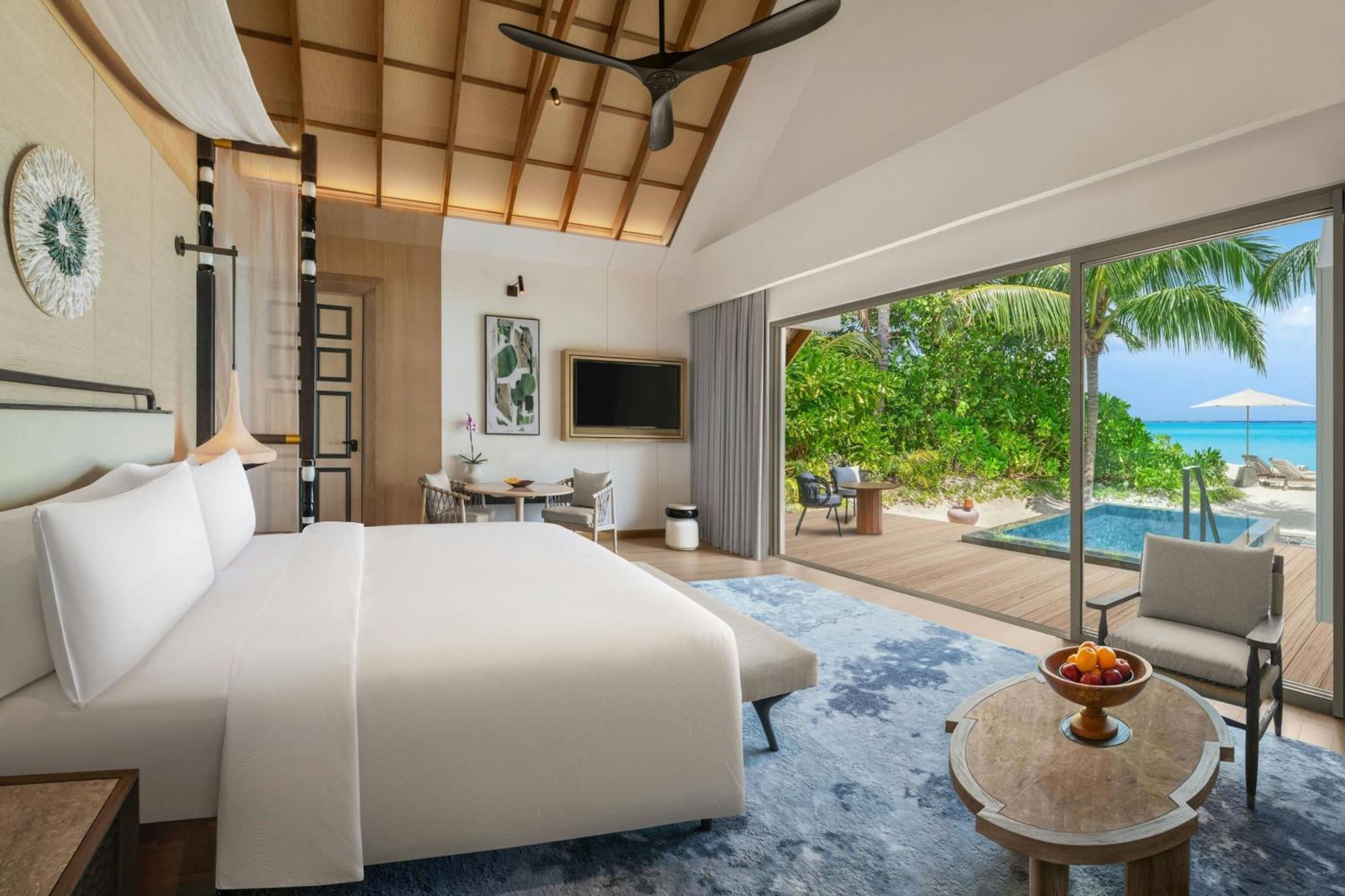 Villa with King and Sofa Bed - Beach View
