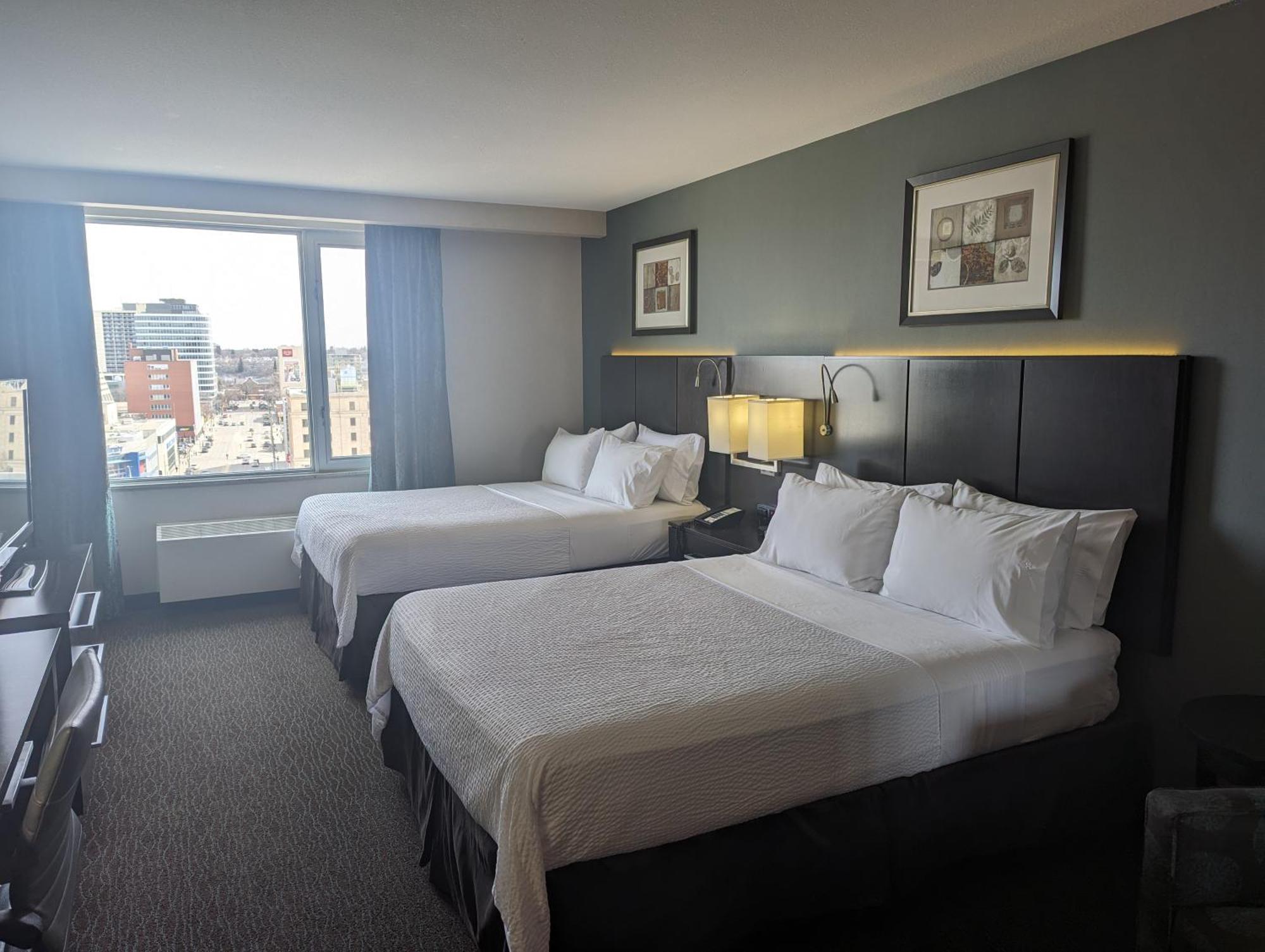 Standard Queen Room with Two Queen Beds and Mobility Accessible Tub