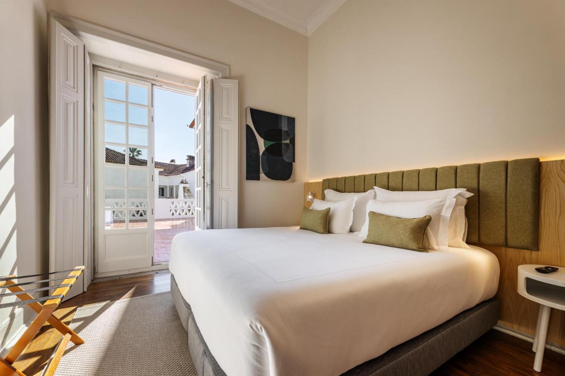 Double or Twin Room with Balcony