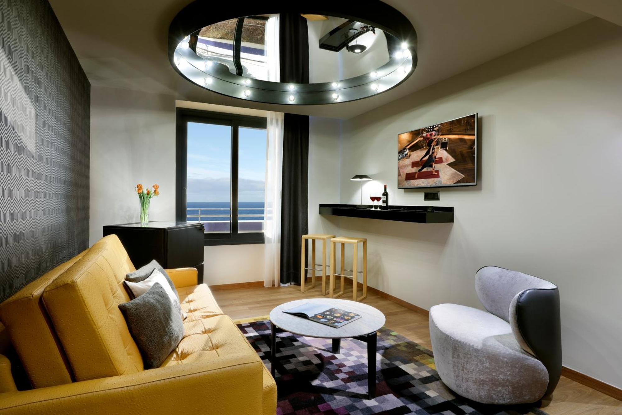 Platinum Suite