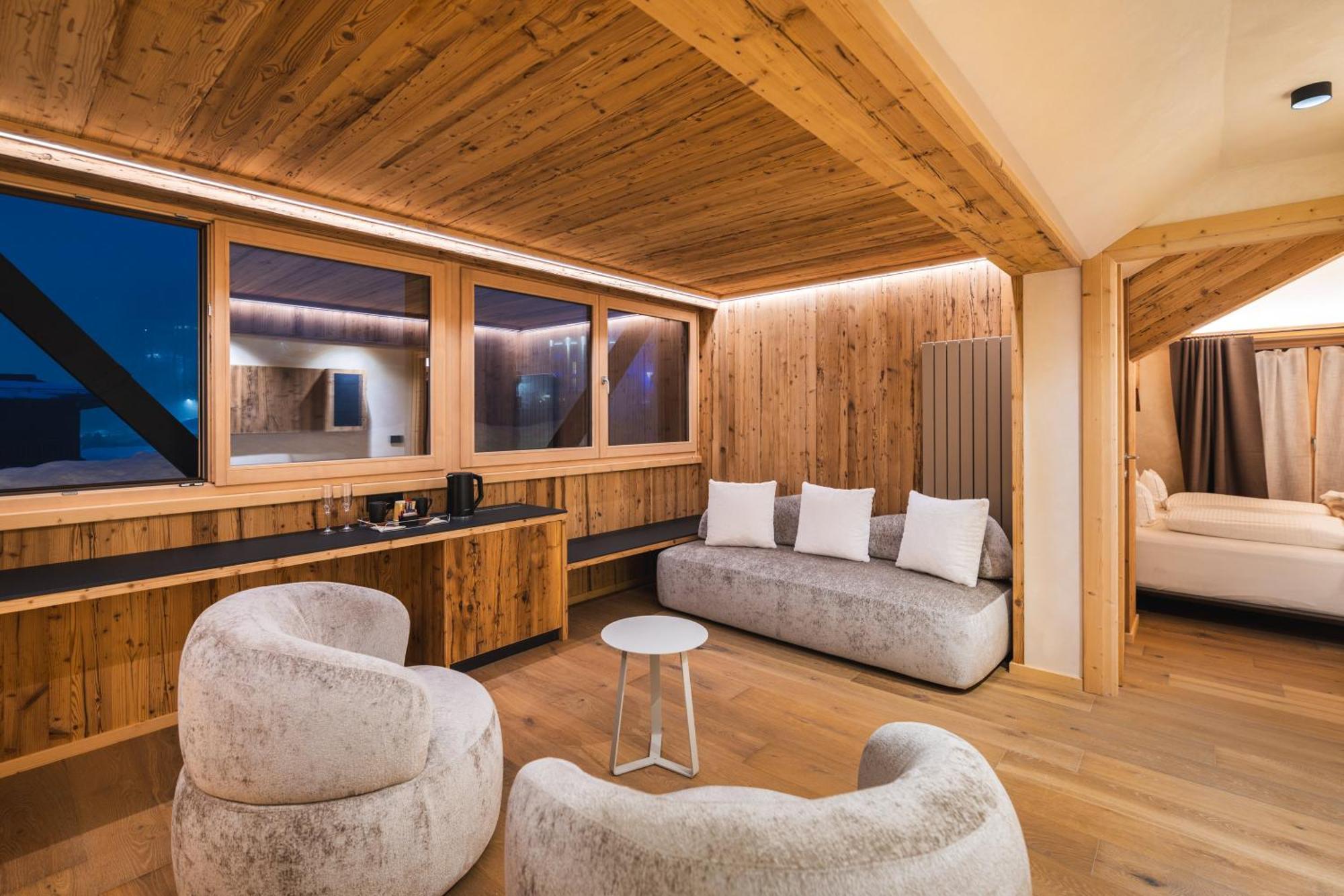 Suite with Spa Access