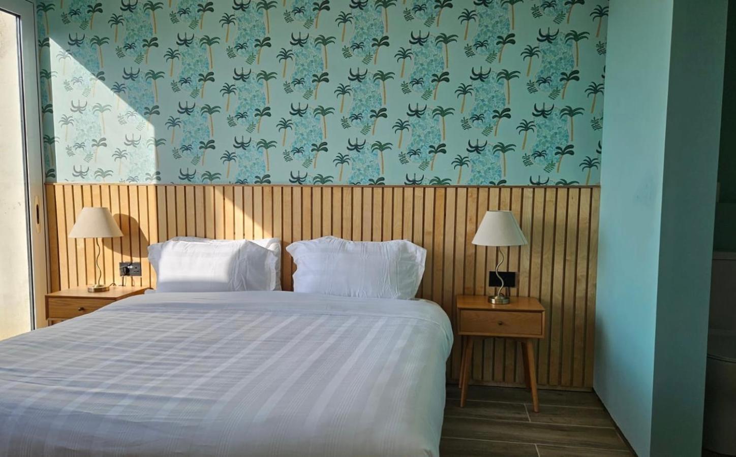 Double or Twin Room with Sea View
