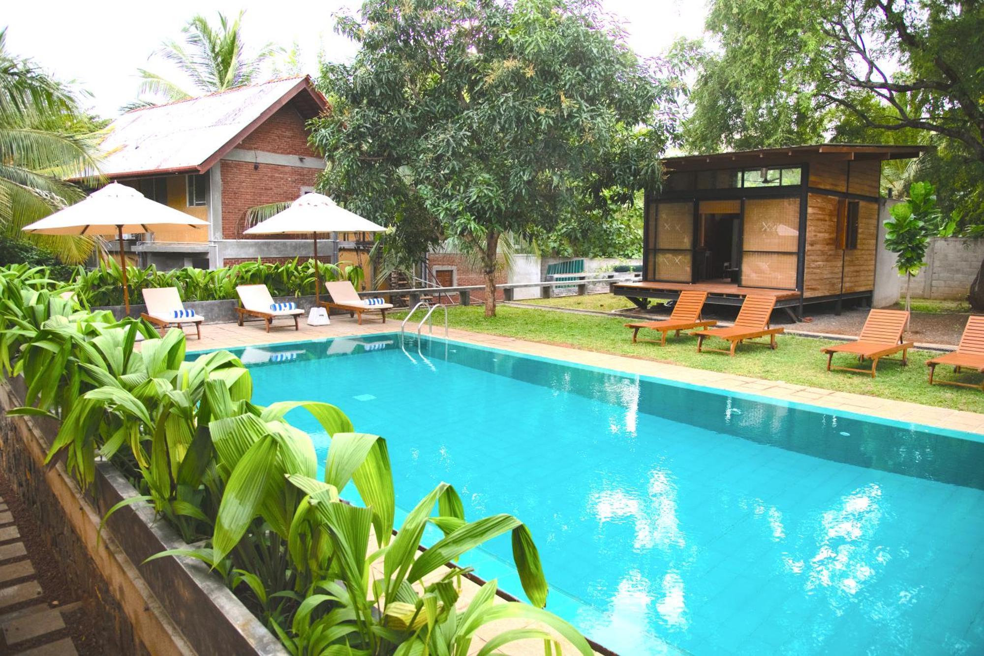 Double Room with Pool View