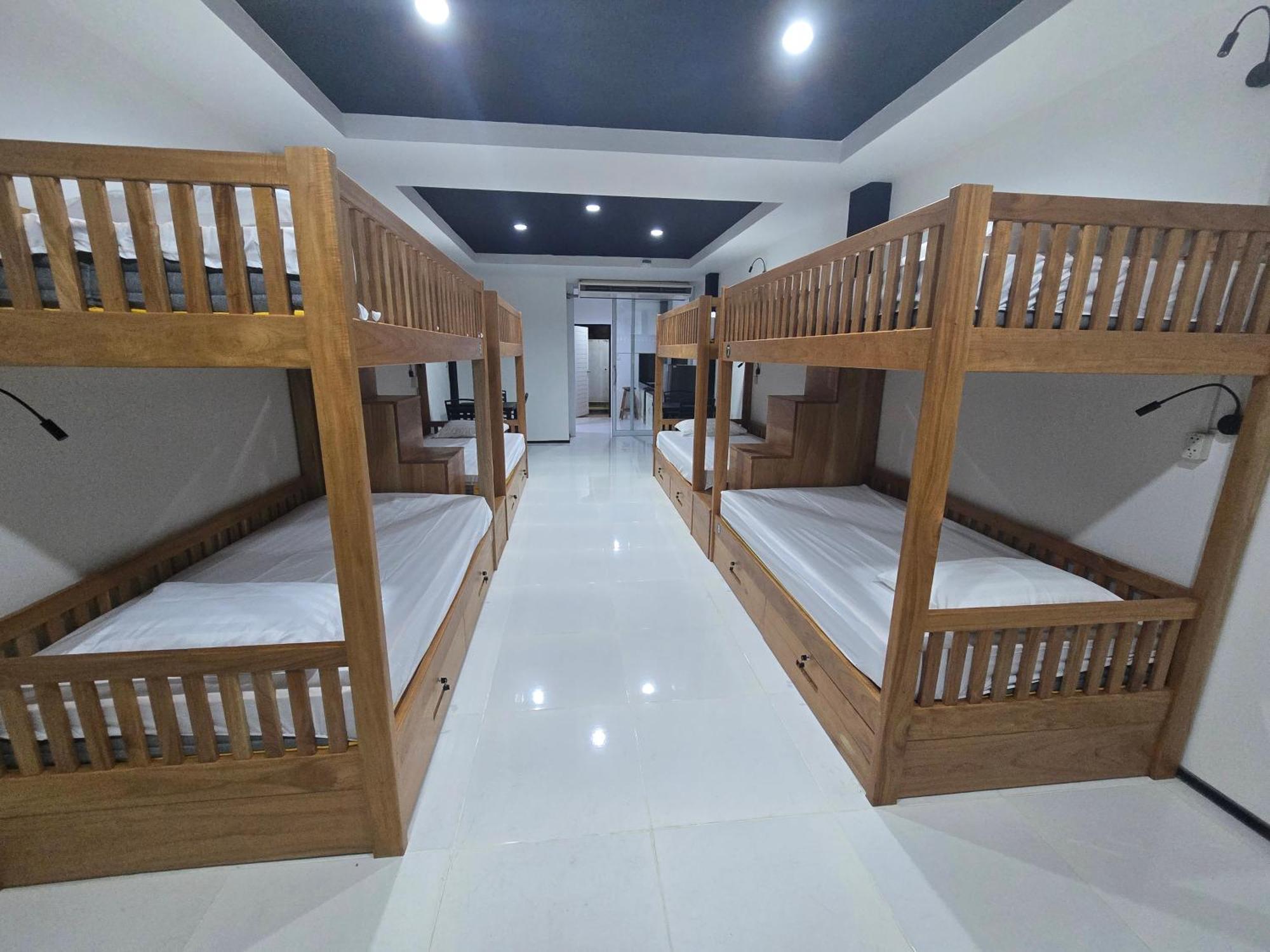 Bed in 8-Bed Mixed Dormitory Room