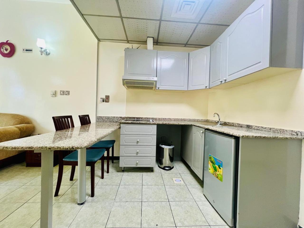 One-Bedroom Apartment with King Bed