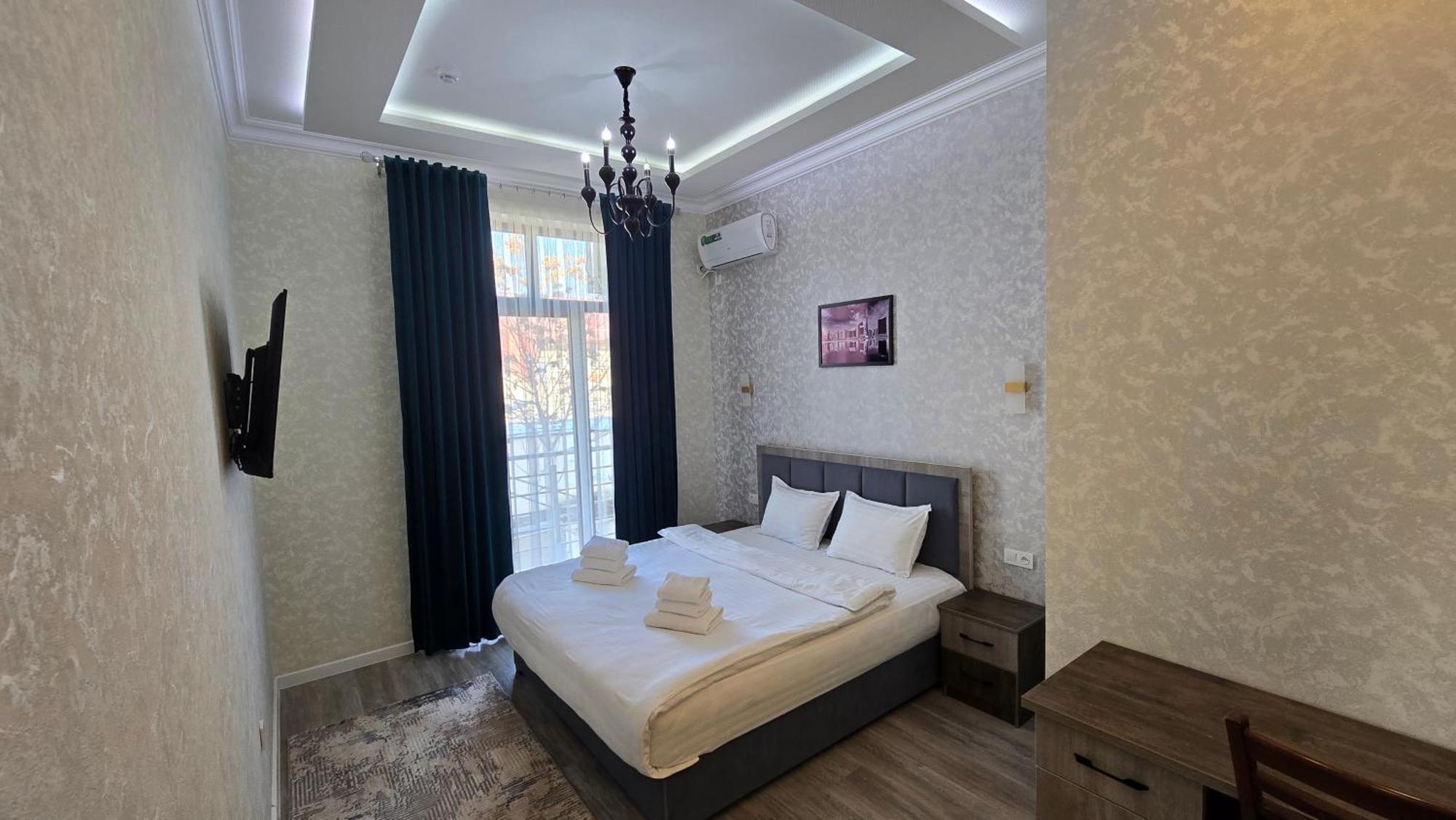 Large Double Room