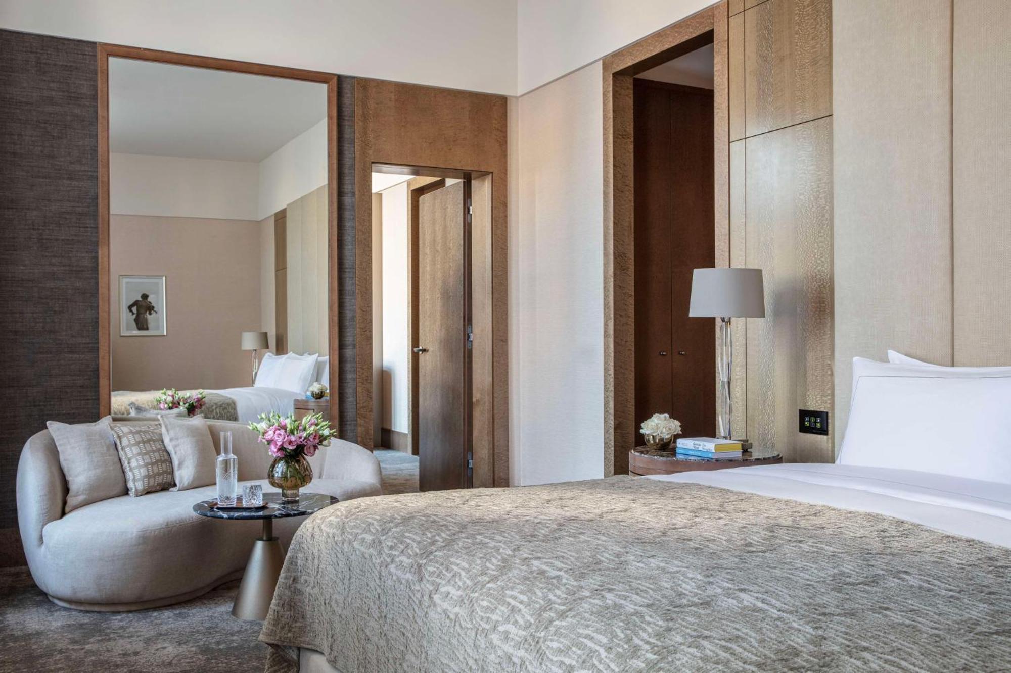 Anantara Suite with Extrabed (2 Adults + 2 Children)