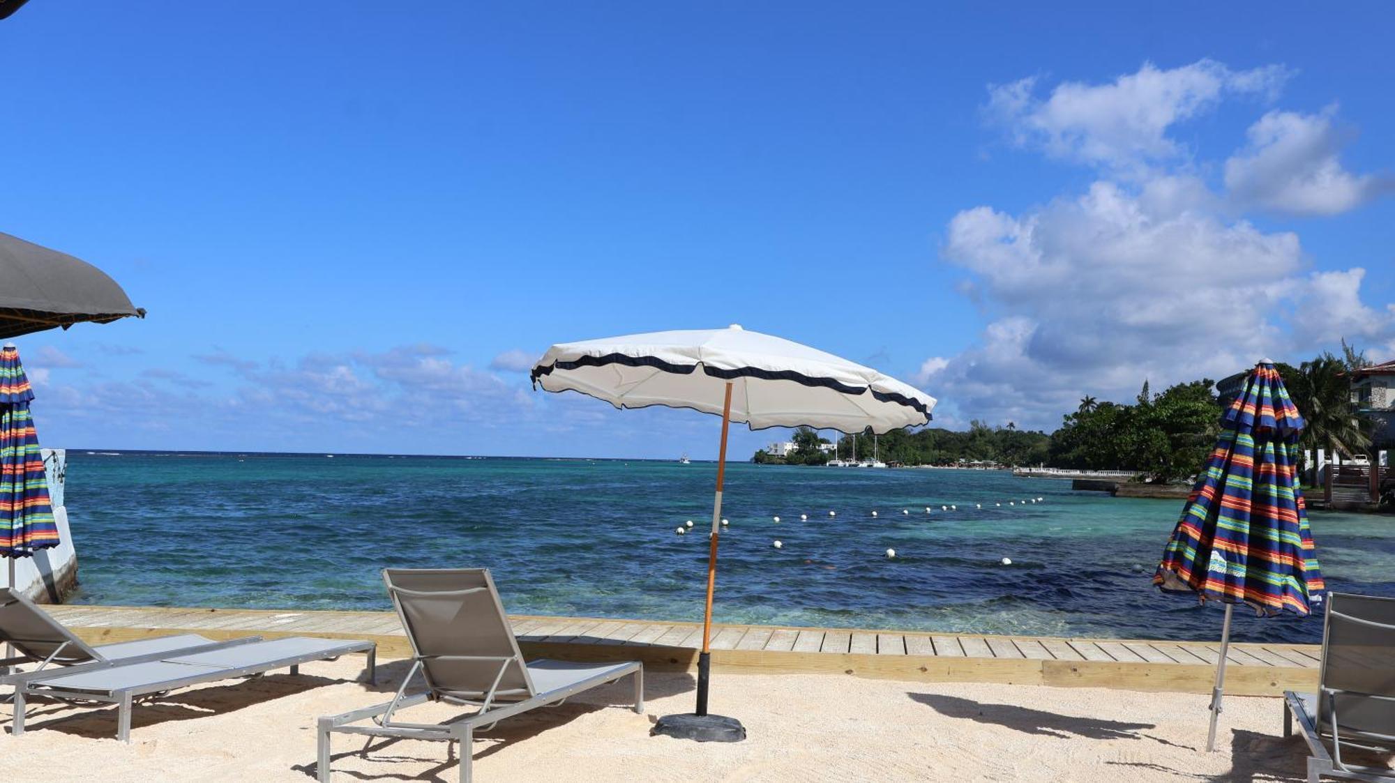 Deluxe Double Room with Balcony and Sea View