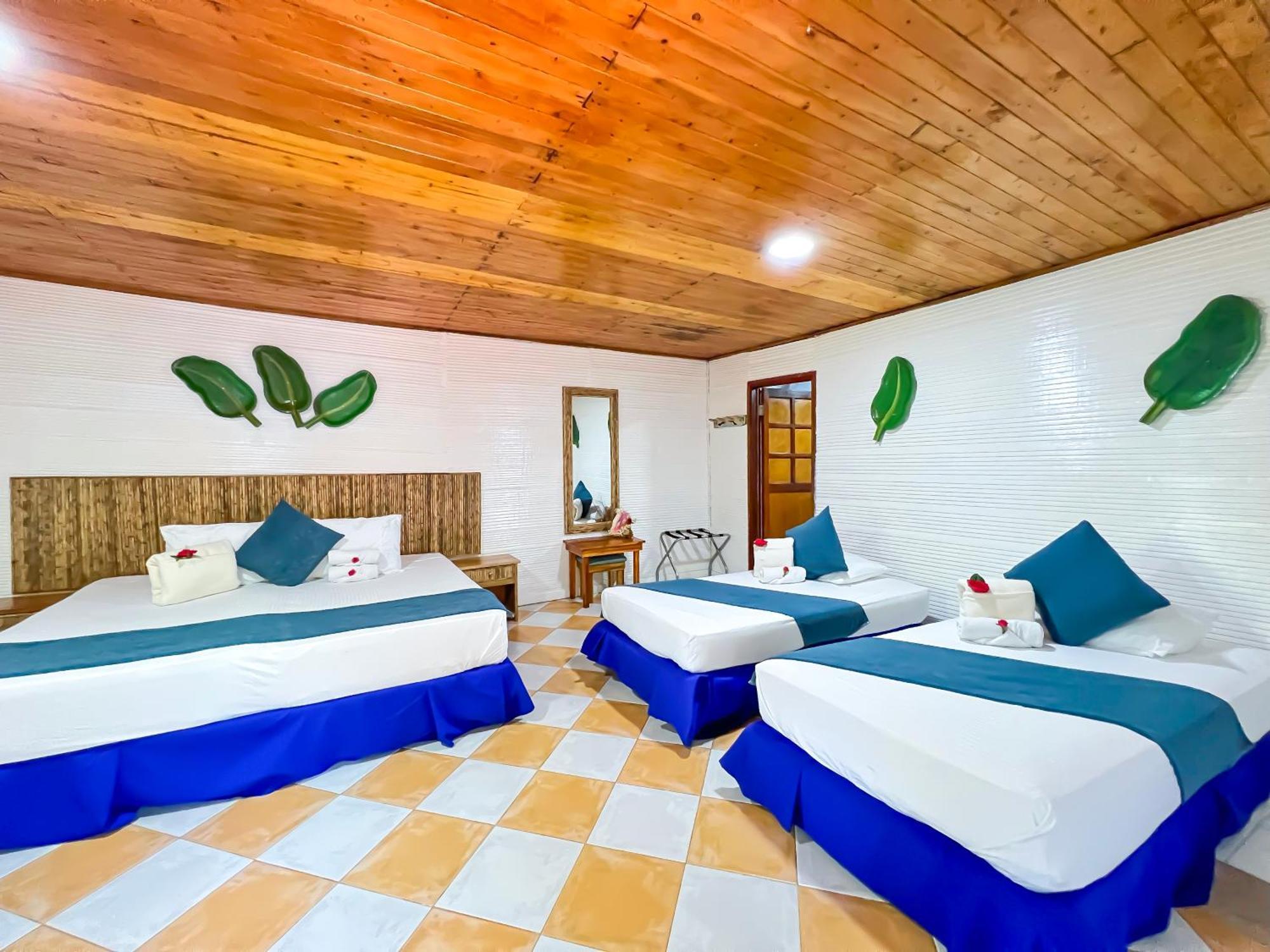 Standard Quadruple Room