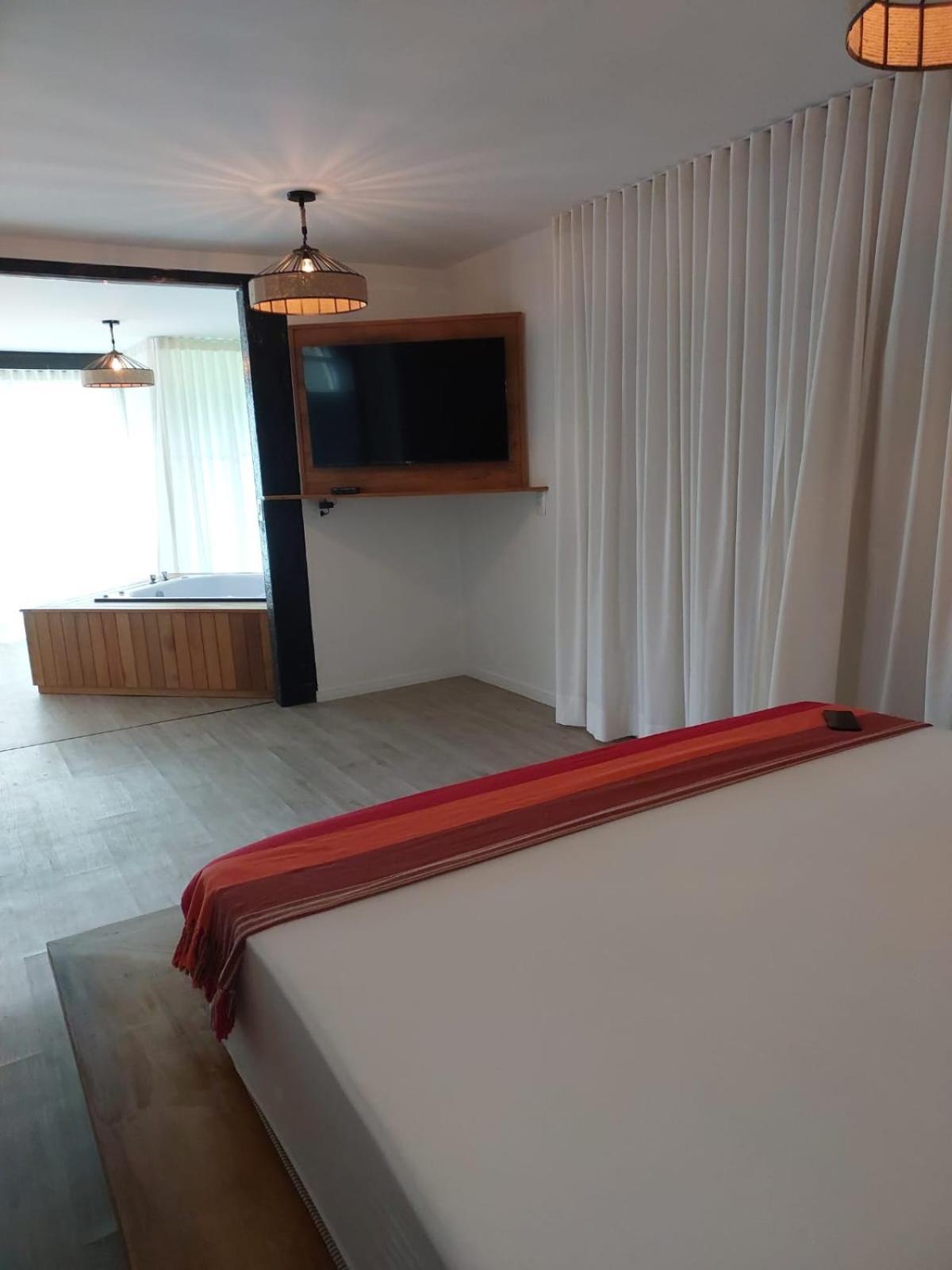 King Room with Spa Bath