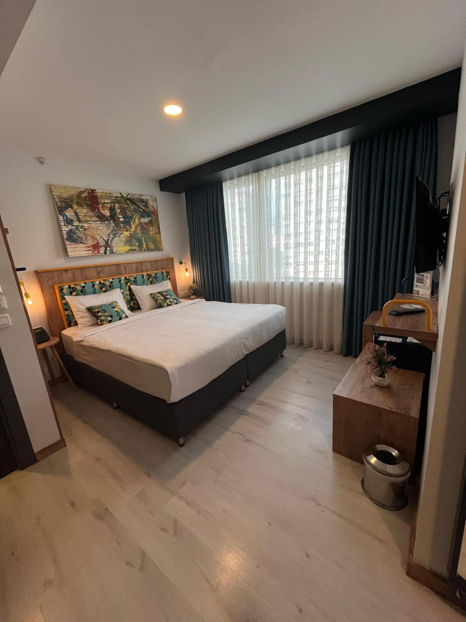 Large Double Room