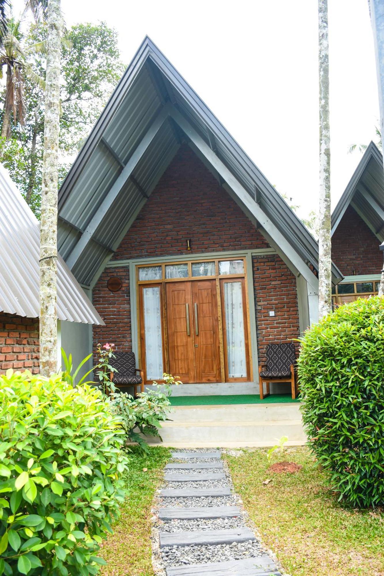 Double or Twin Room with Pool View