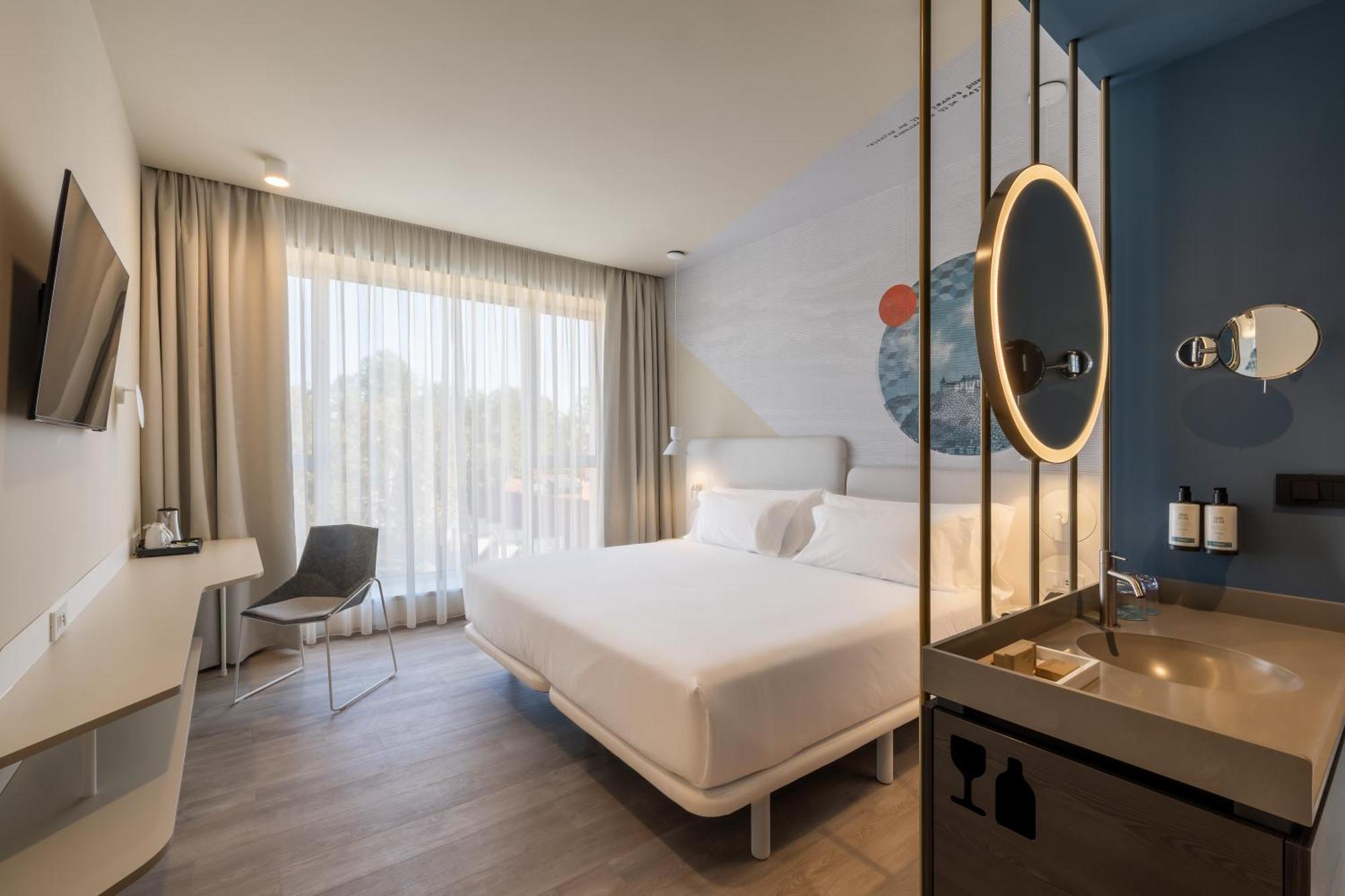 Superior Double or Twin Room Castle View