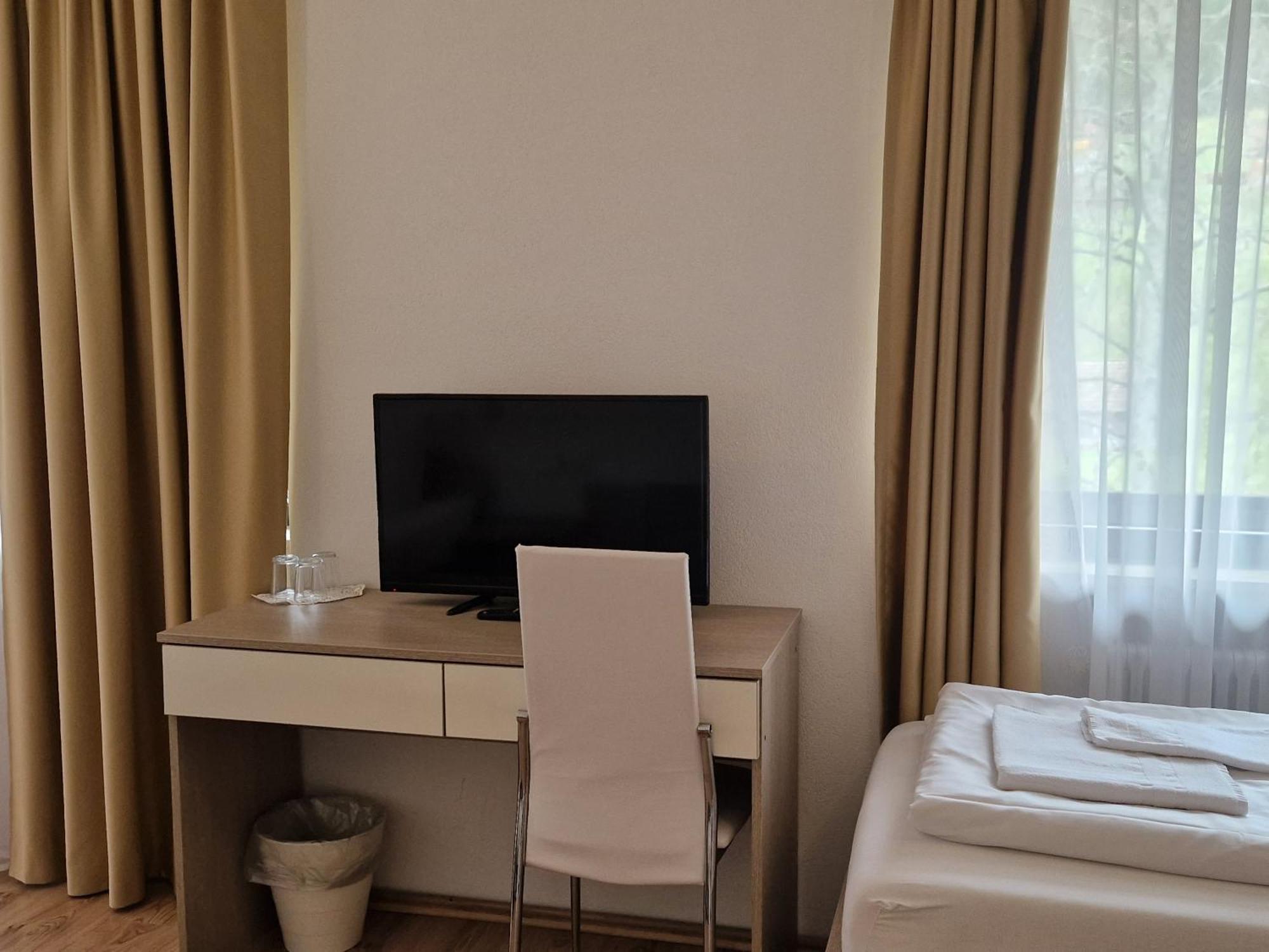 Triple Room with Mountain View