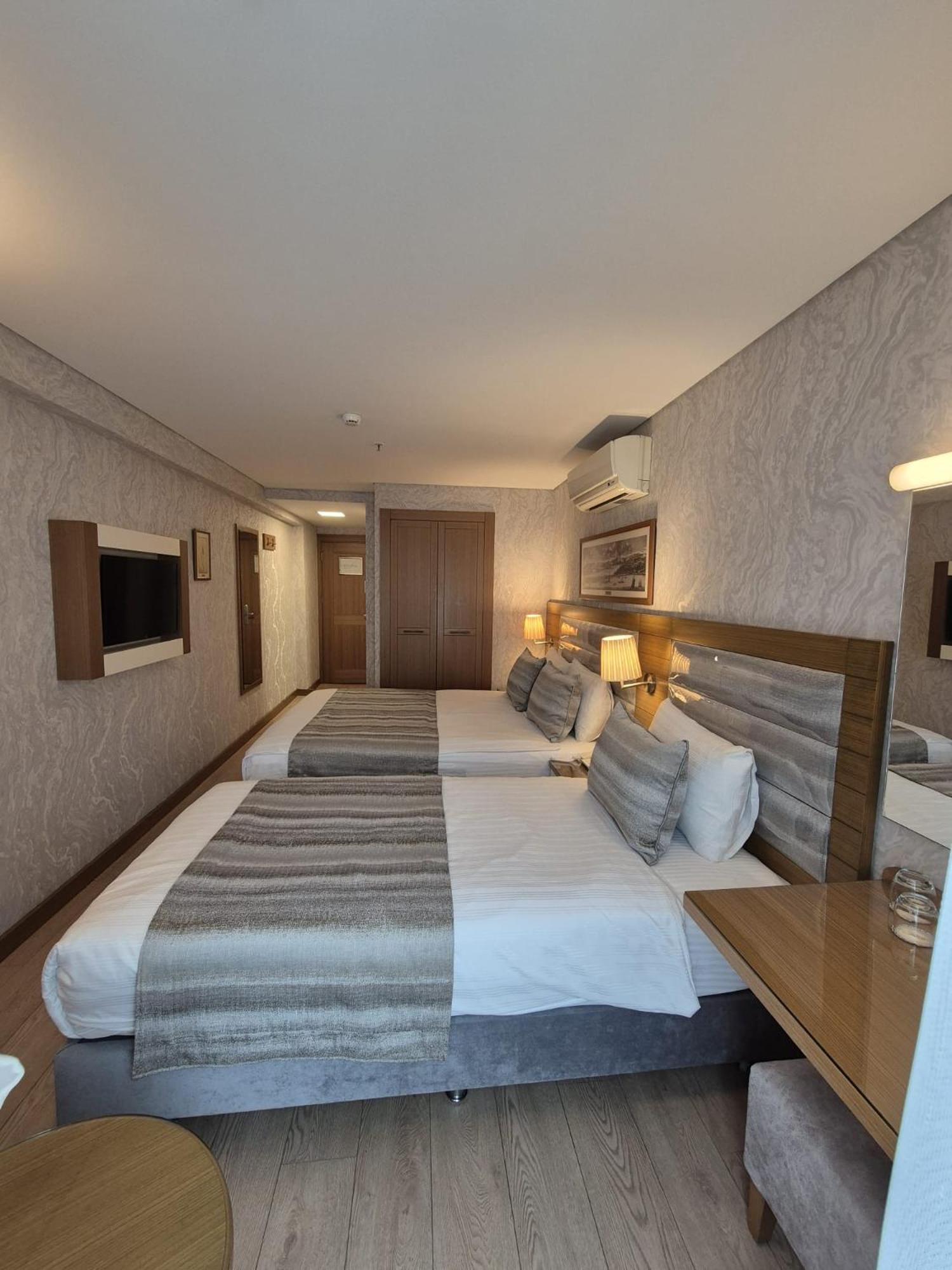 Comfort Triple Room