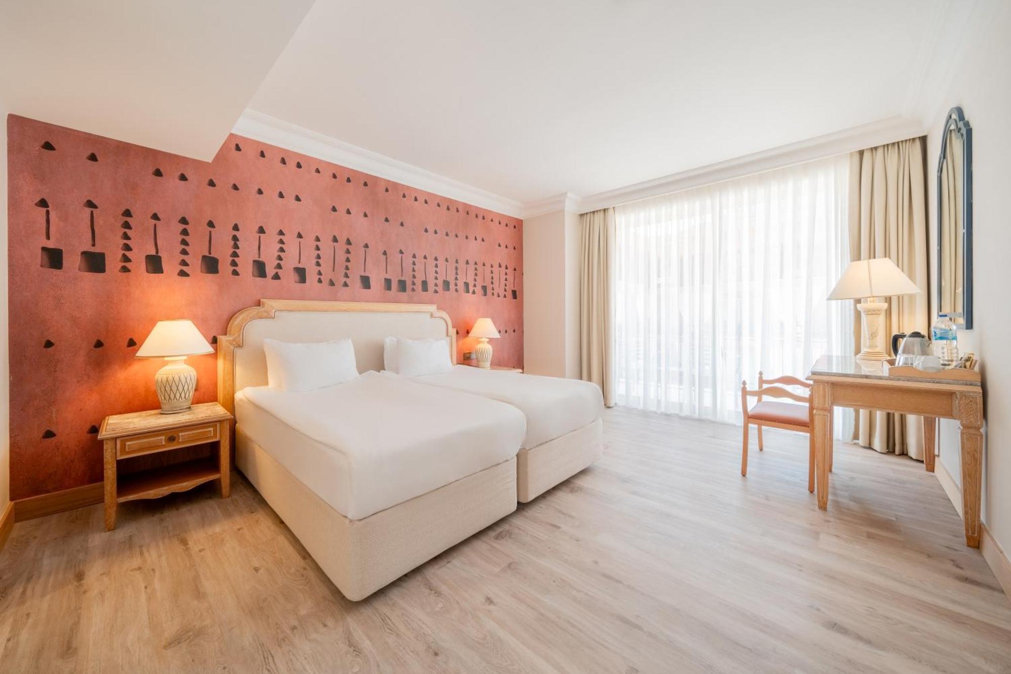 Junior Suite (2 Adults)
