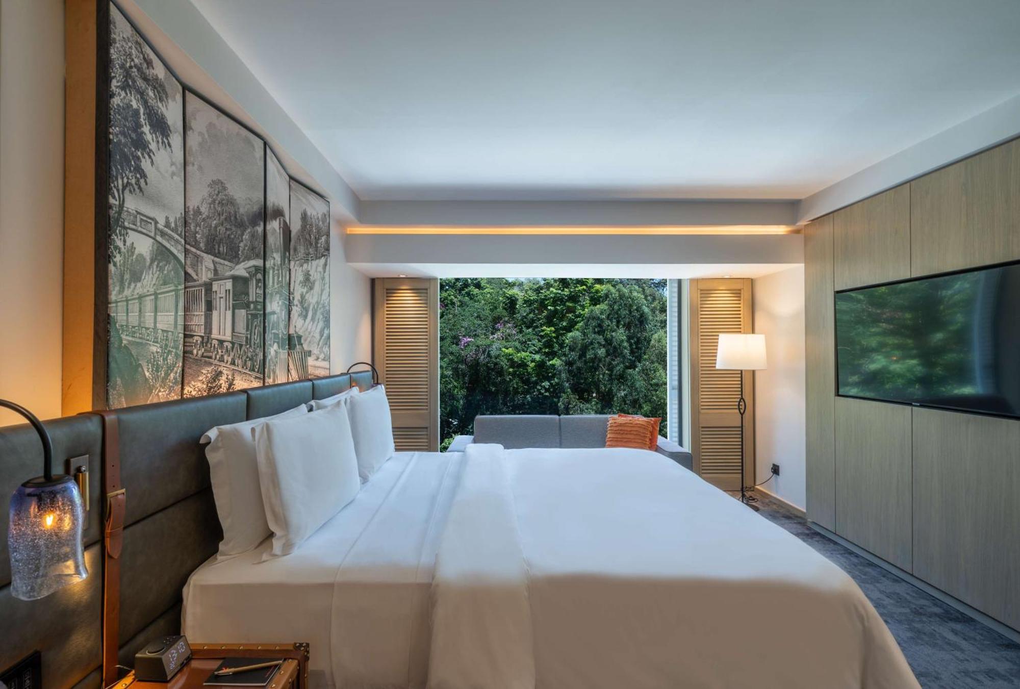 One-Bedroom Riba King Suite