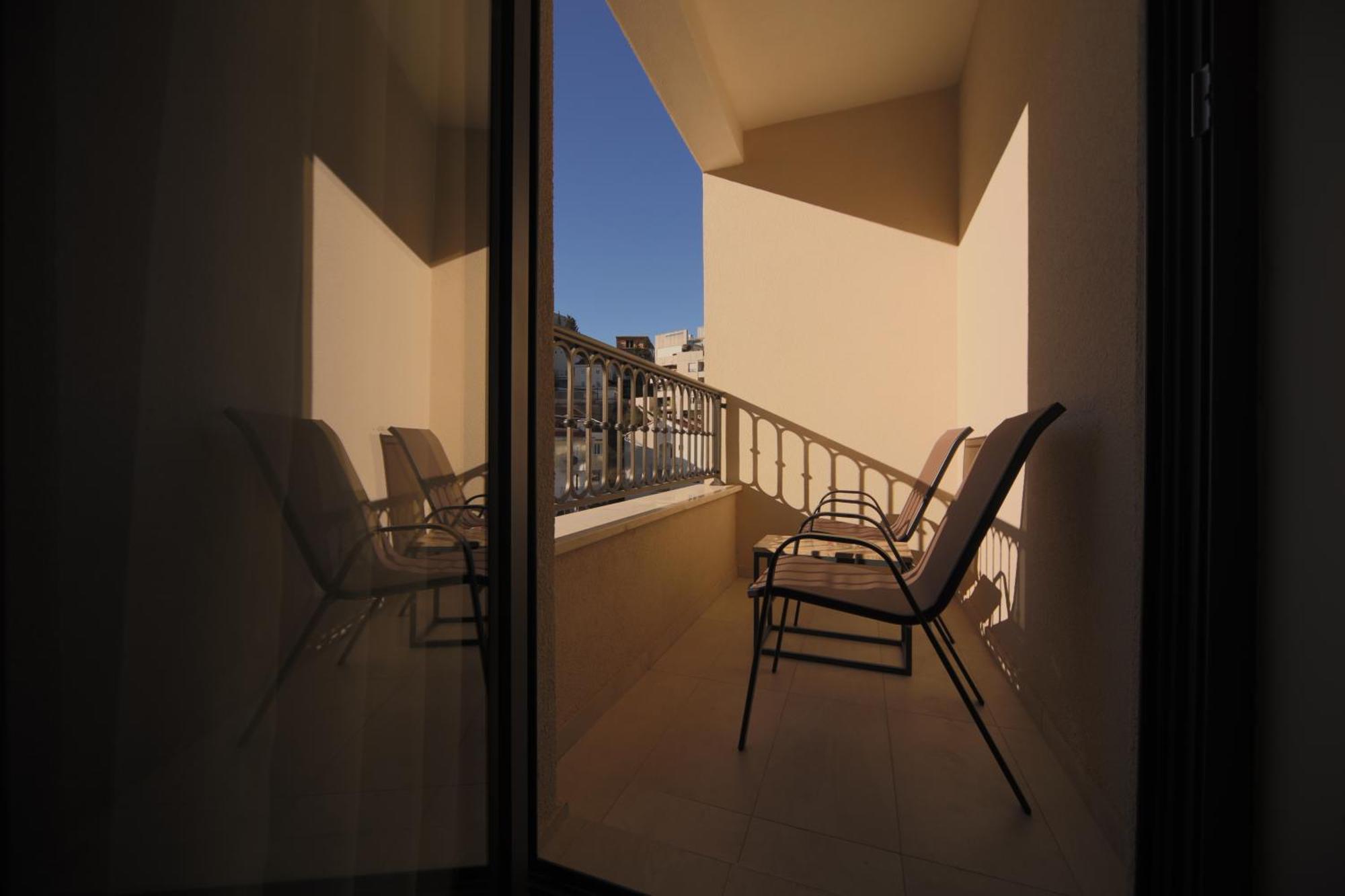 Superior Double or Twin Room with Terrace