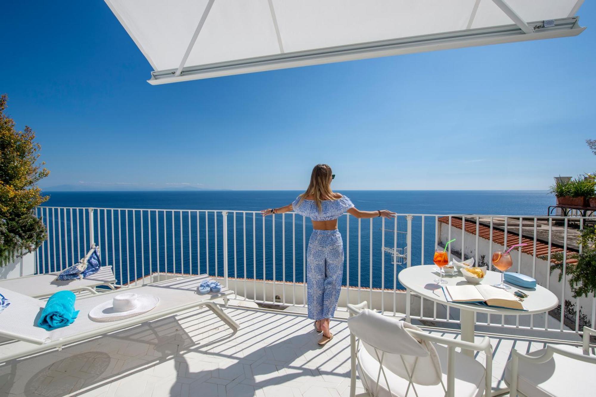 Superior Triple Room with Sea View