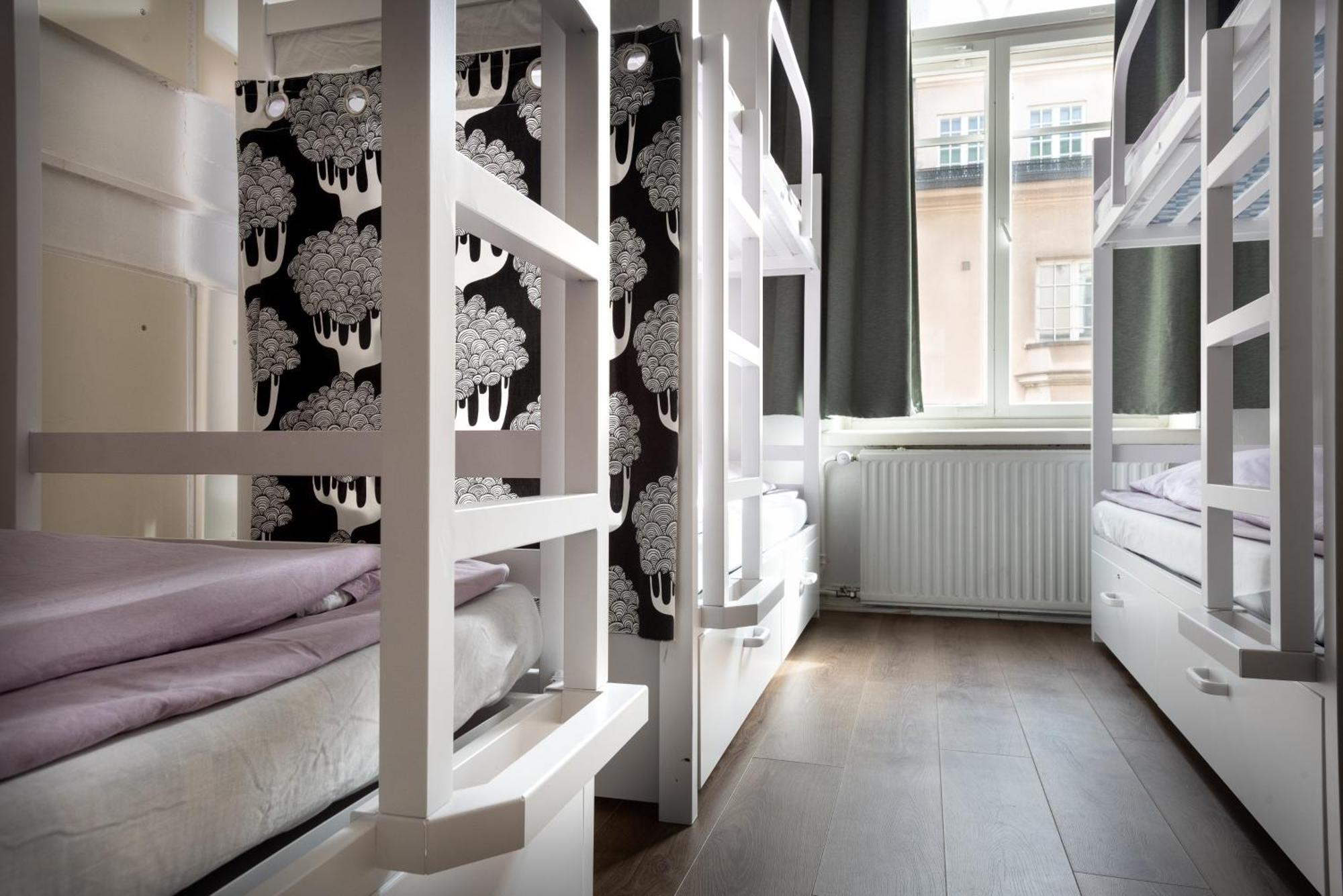 Bed in 6-Bed Mixed Dormitory Room