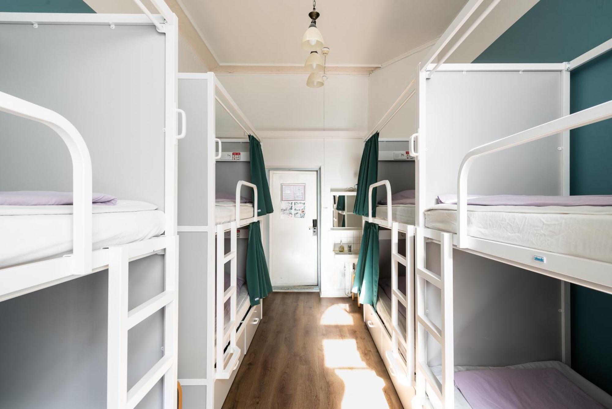 Single Bed in 8-Bed Mixed Dormitory Room