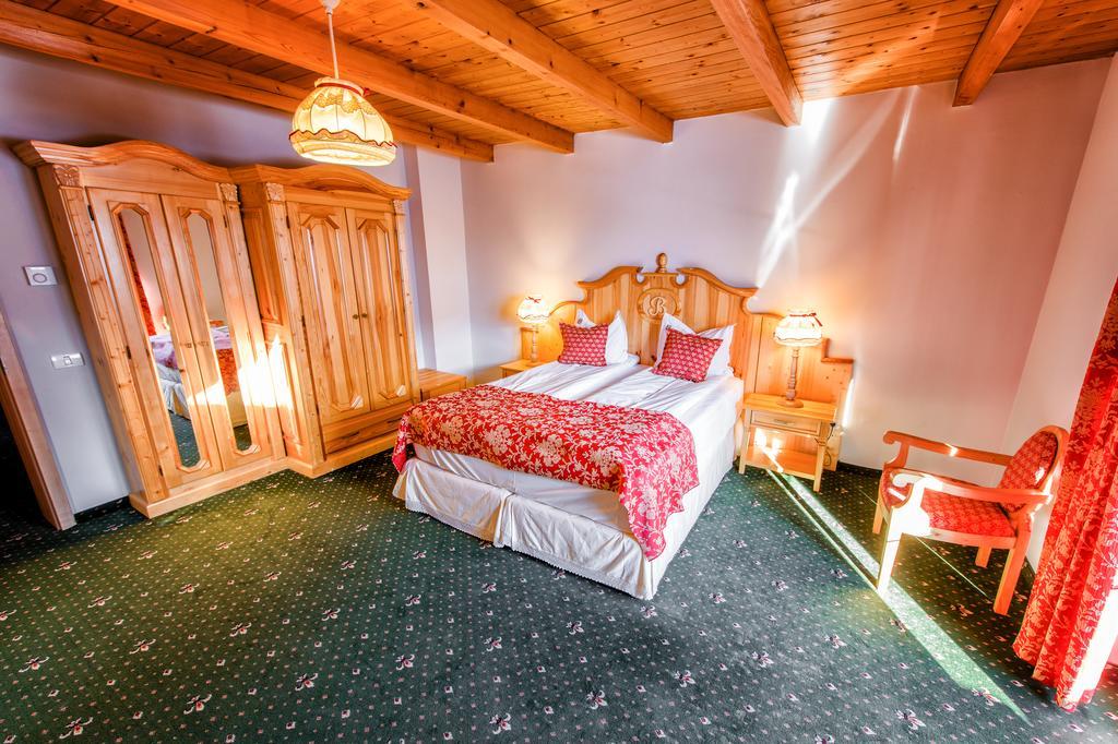 One-Bedroom Suite