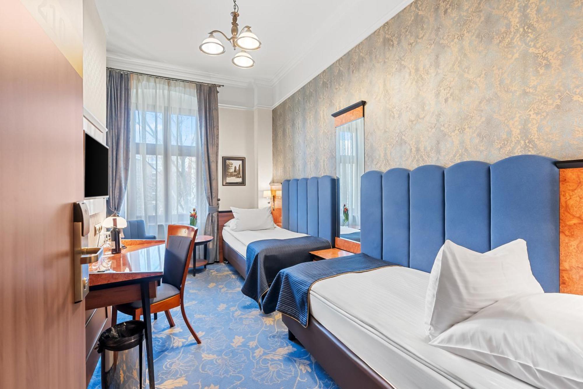 Business Twin Room