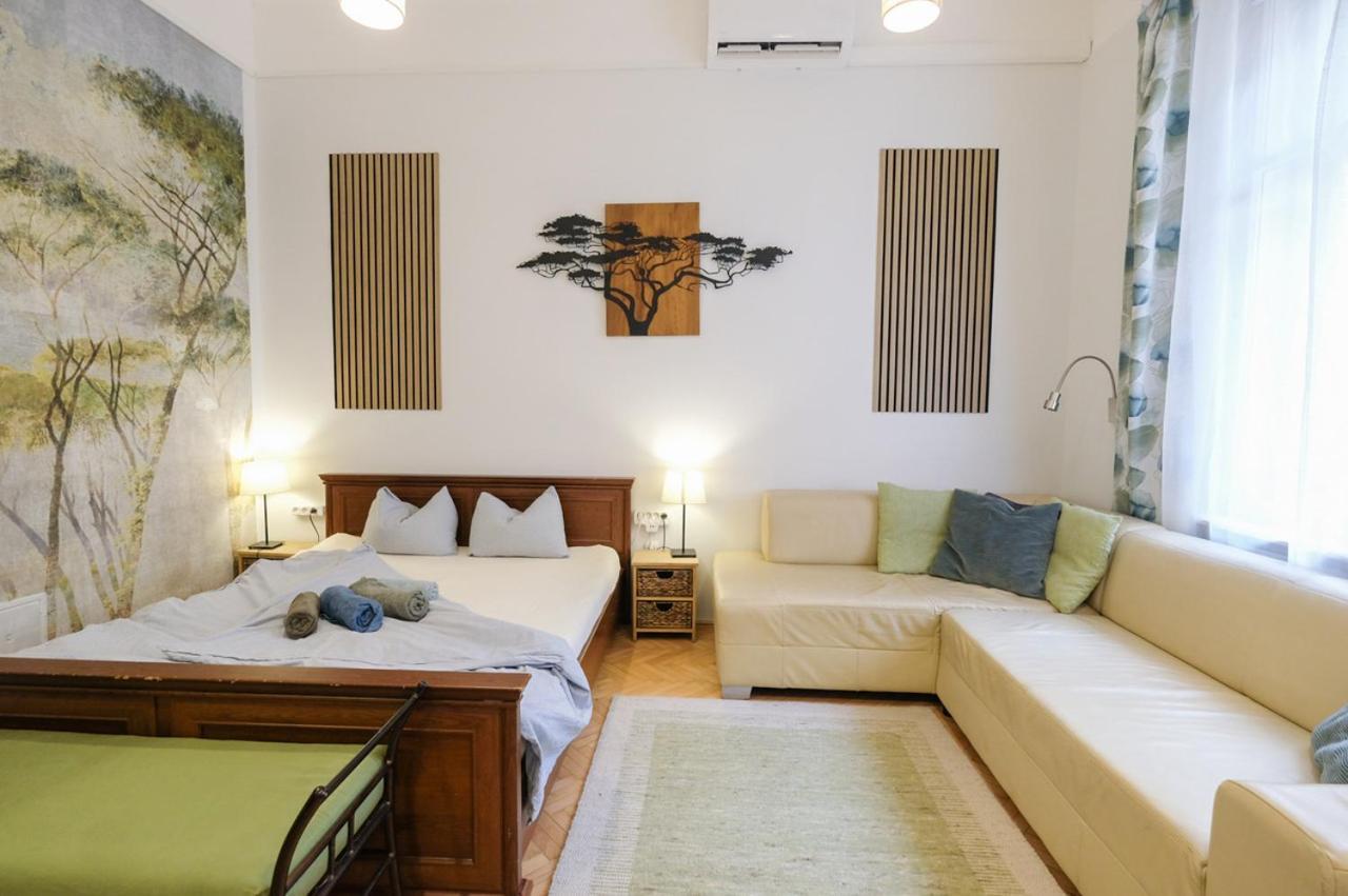 Large Double Room