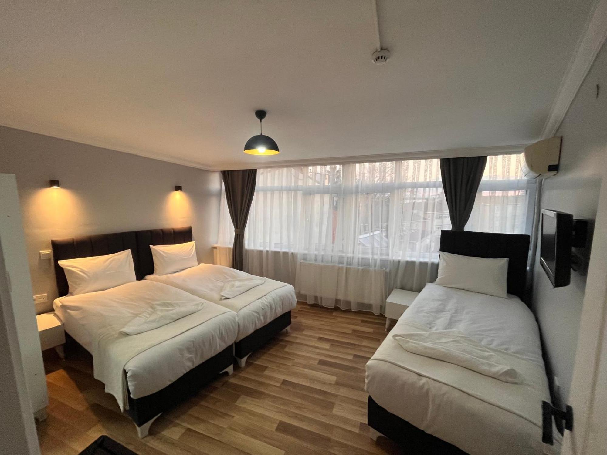 Triple Room with Private Bathroom