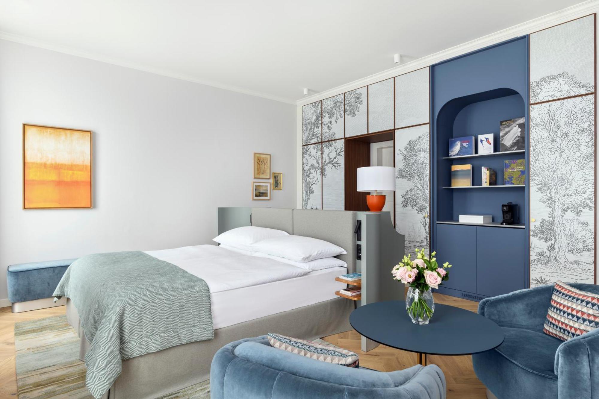 Junior Suite with Lake View