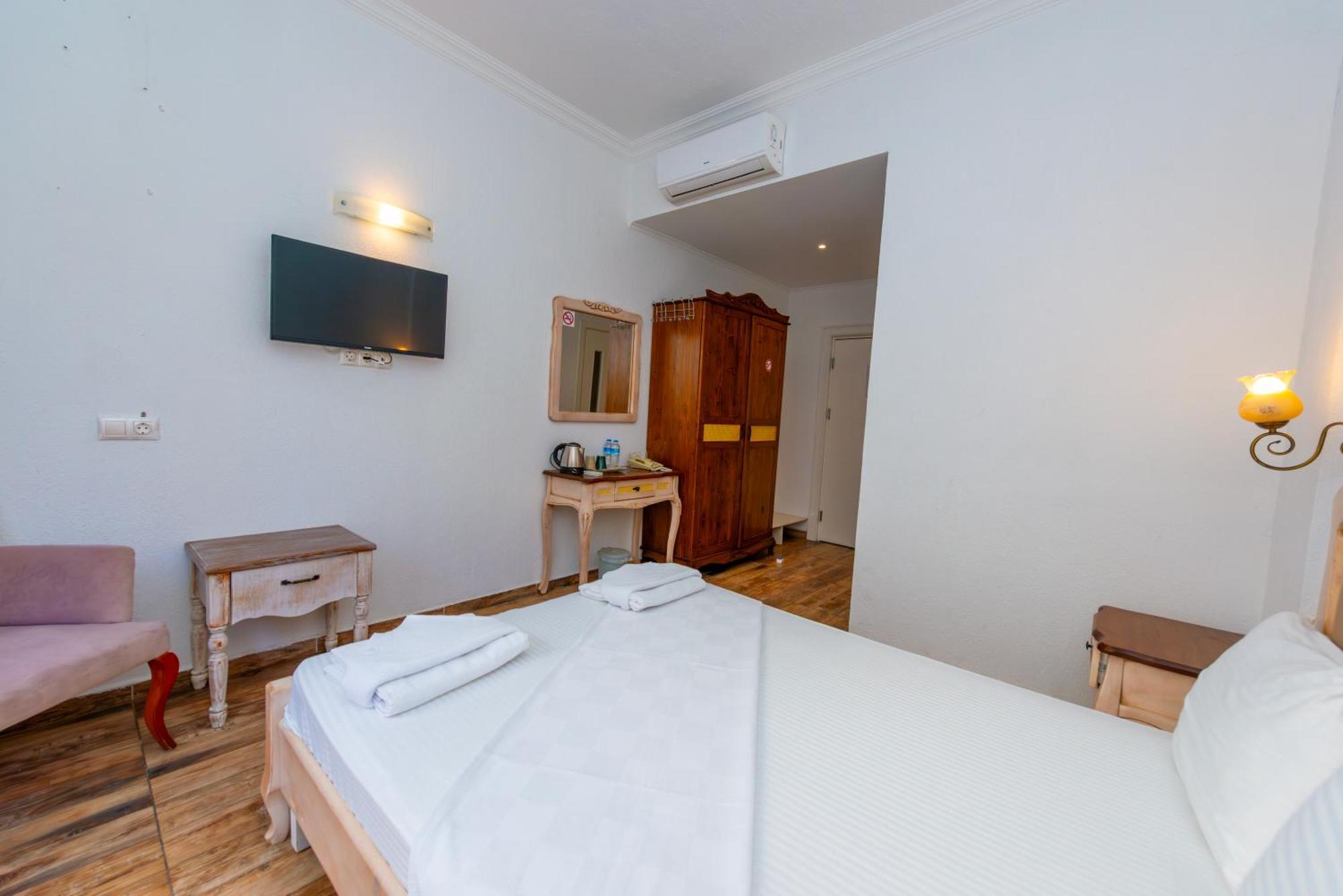 Double or Twin Room with Pool View