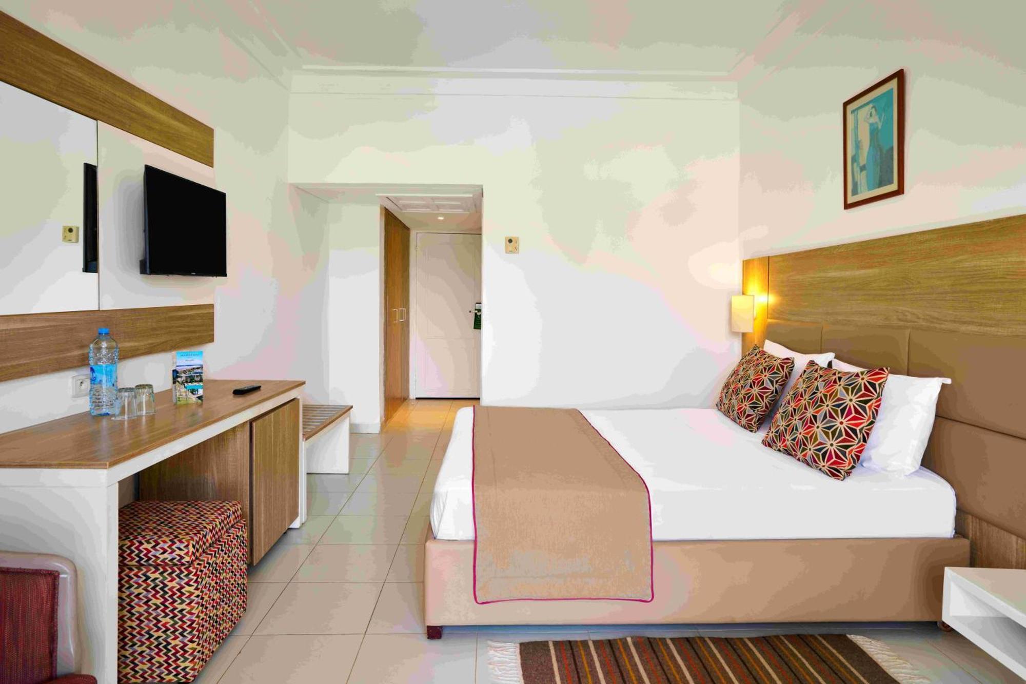Triple Room with Garden View