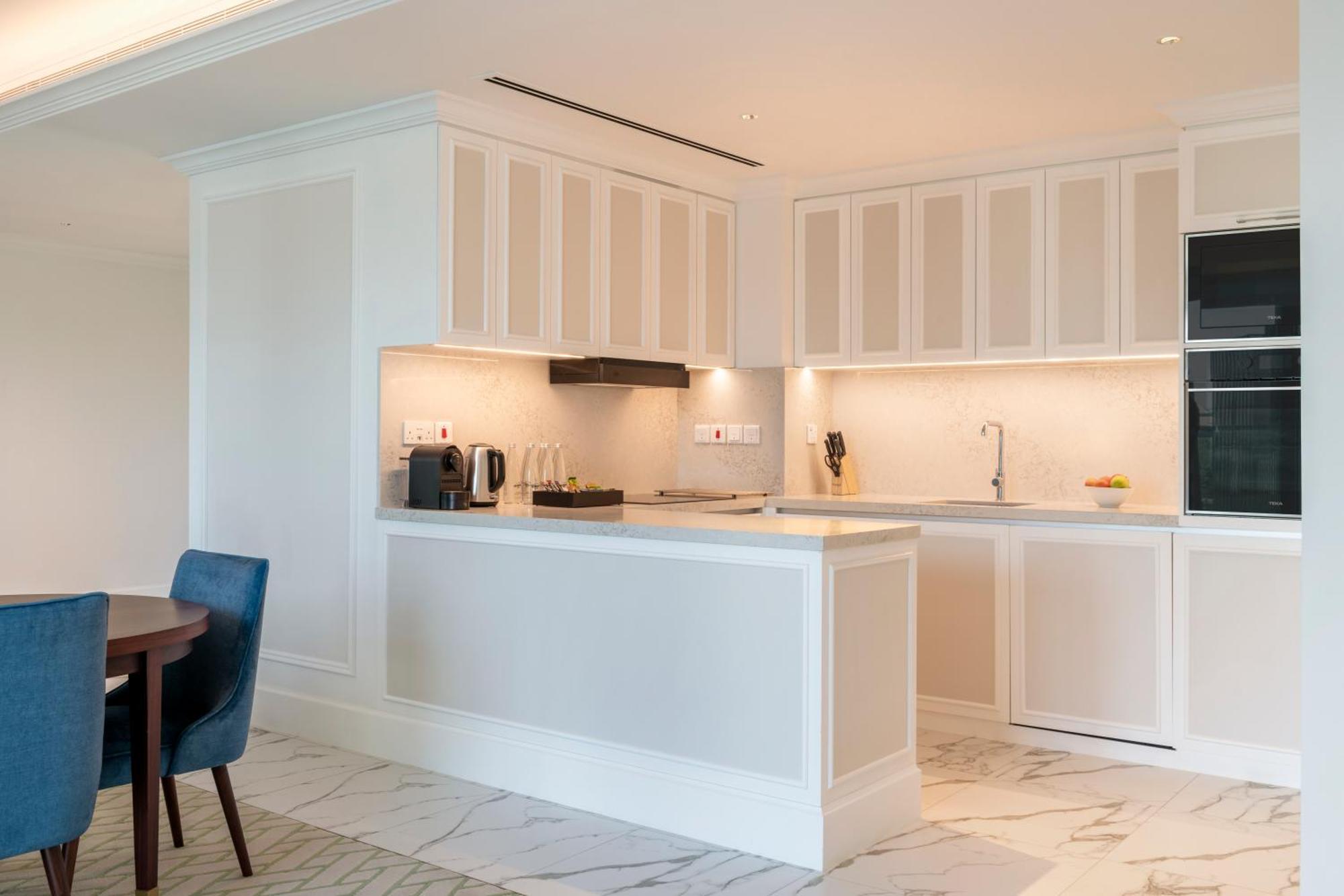 Deluxe One-Bedroom Family Apartment