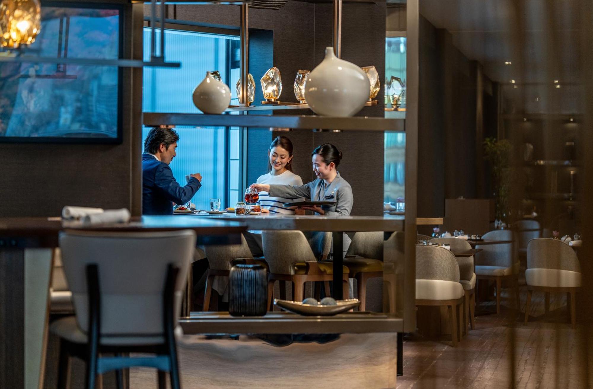 Tsuki Suite - Club Lounge Access