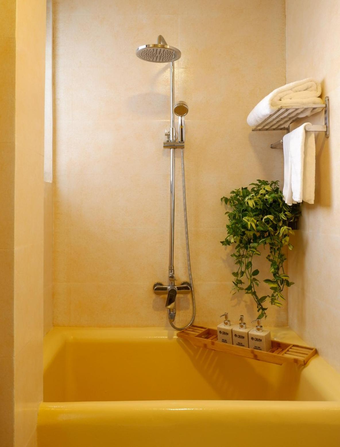 Deluxe Double Room with Bath